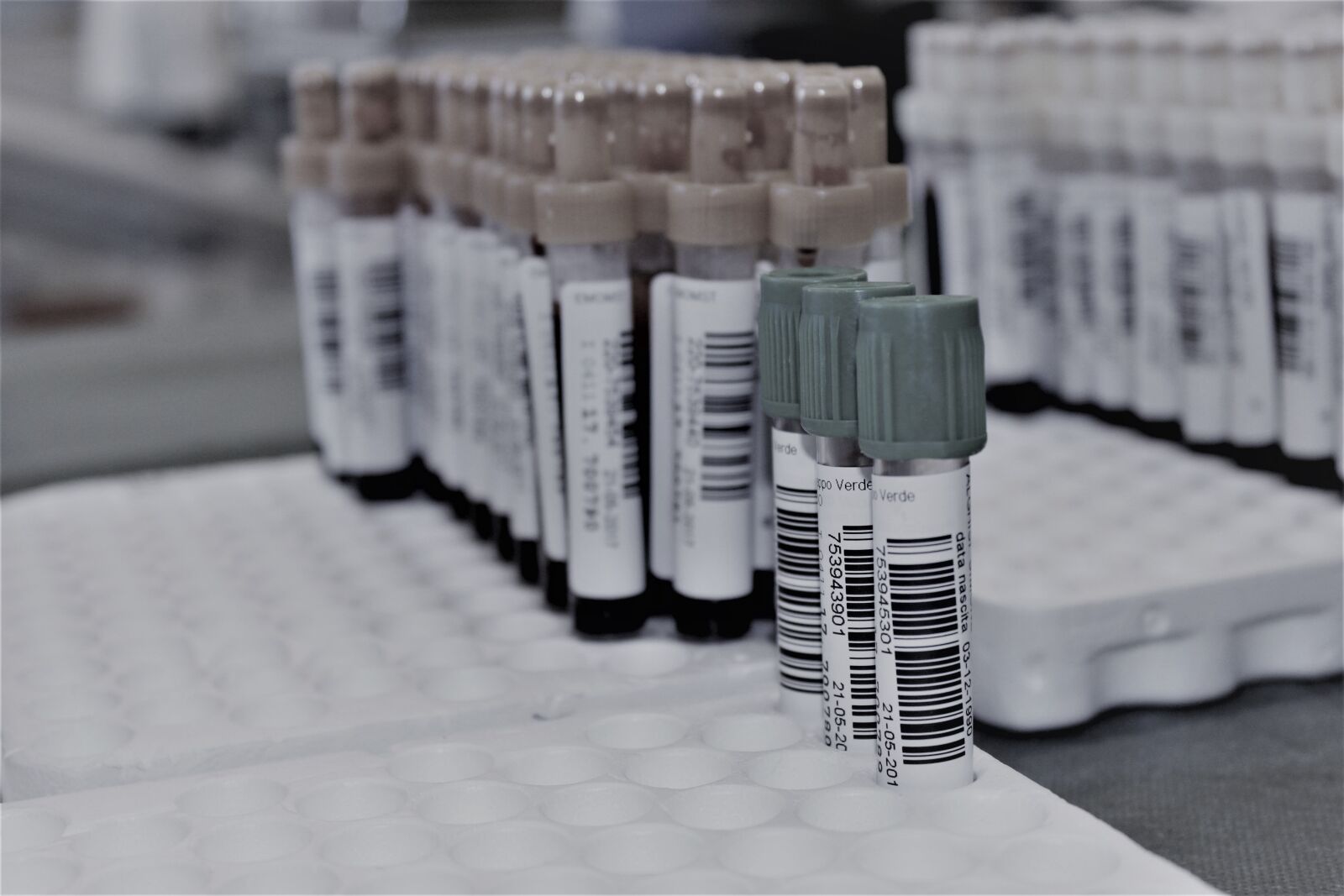 Canon EOS 600D (Rebel EOS T3i / EOS Kiss X5) sample photo. Medicine, withdrawal, nurses photography