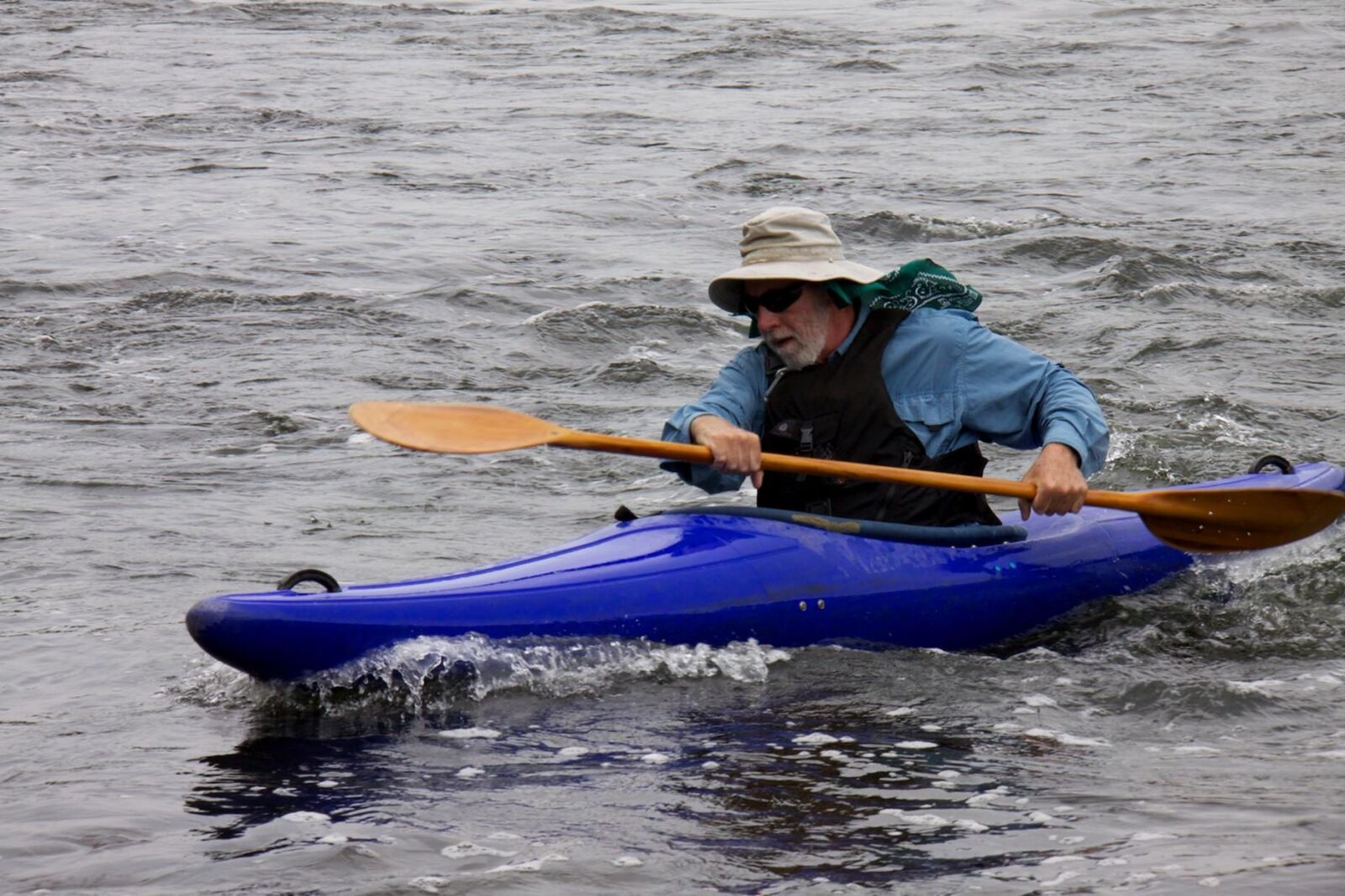 Canon EOS 50D sample photo. Kayaker, paddling photography
