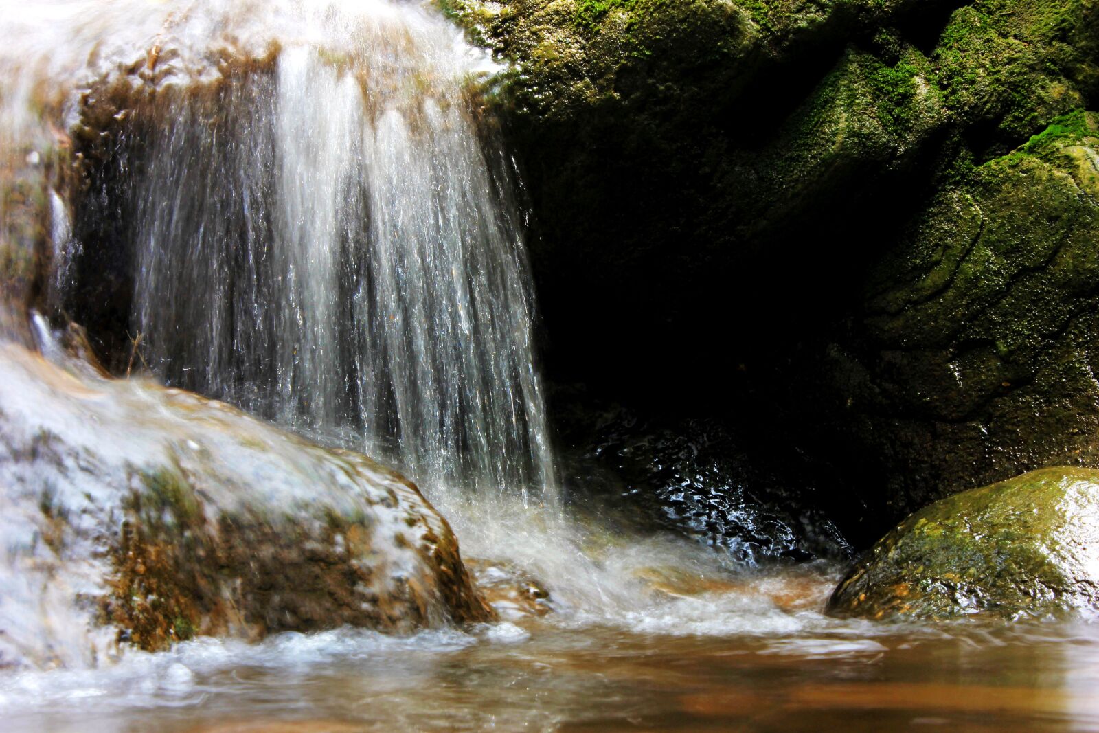 Canon EOS 600D (Rebel EOS T3i / EOS Kiss X5) sample photo. Mother, nature, place, waterfalls photography