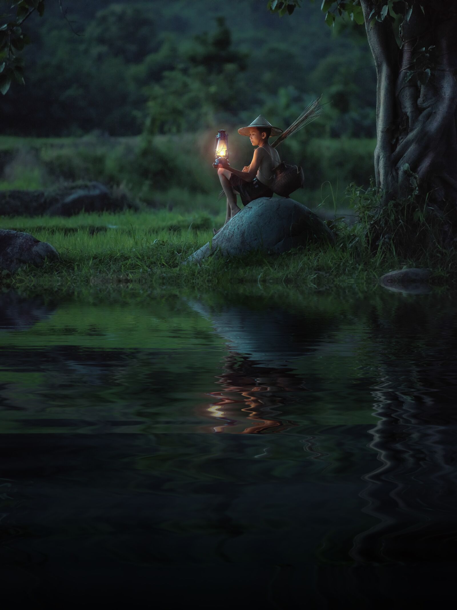 Nikon D810 sample photo. Boy, lamp, night photography