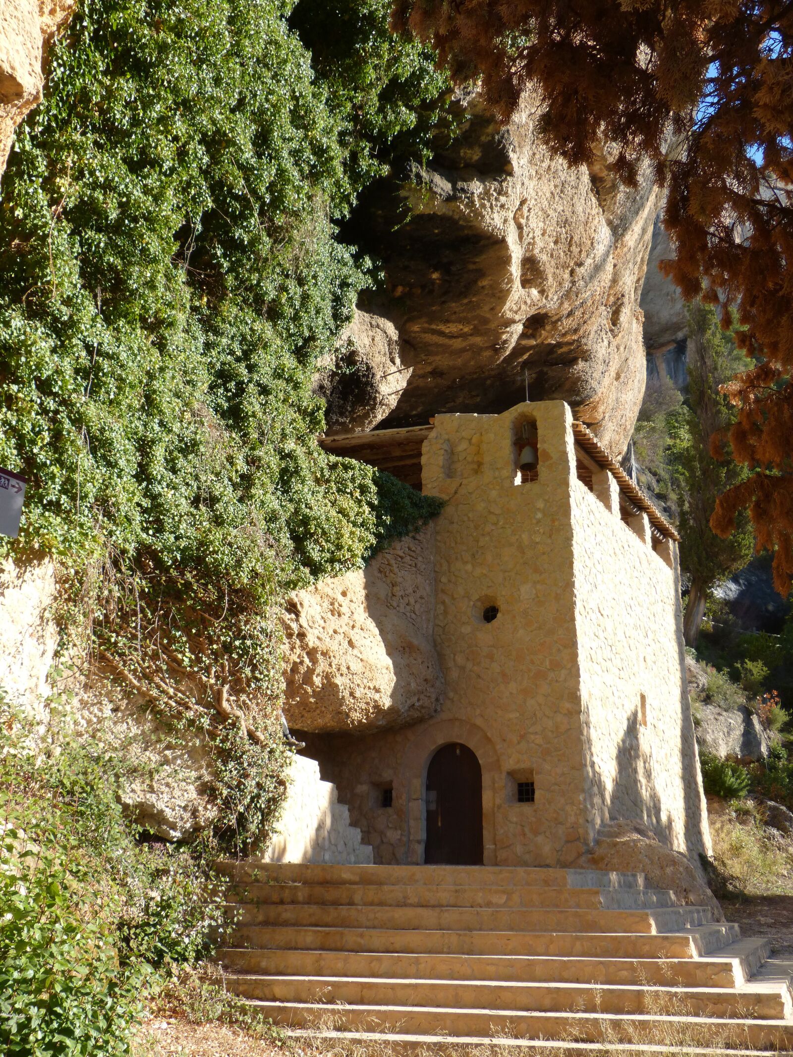 Panasonic DMC-FZ62 sample photo. Hermitage, priorat, montsant photography
