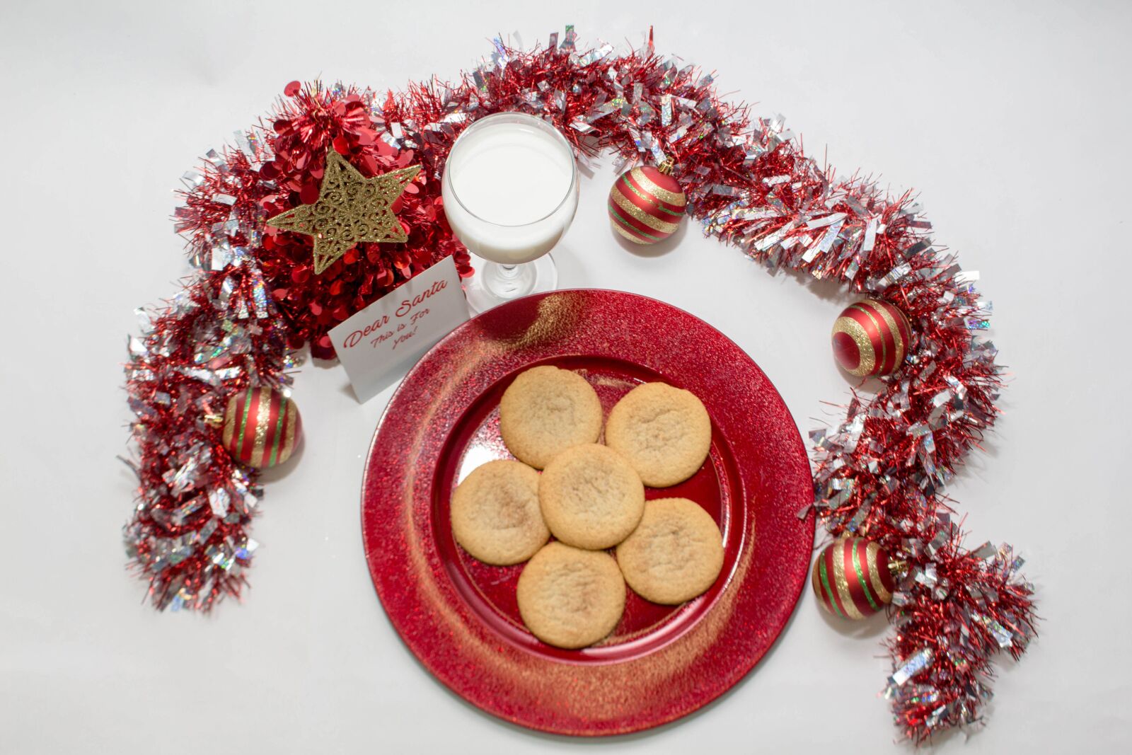 Canon EOS 700D (EOS Rebel T5i / EOS Kiss X7i) sample photo. Christmas, desktop, decoration photography