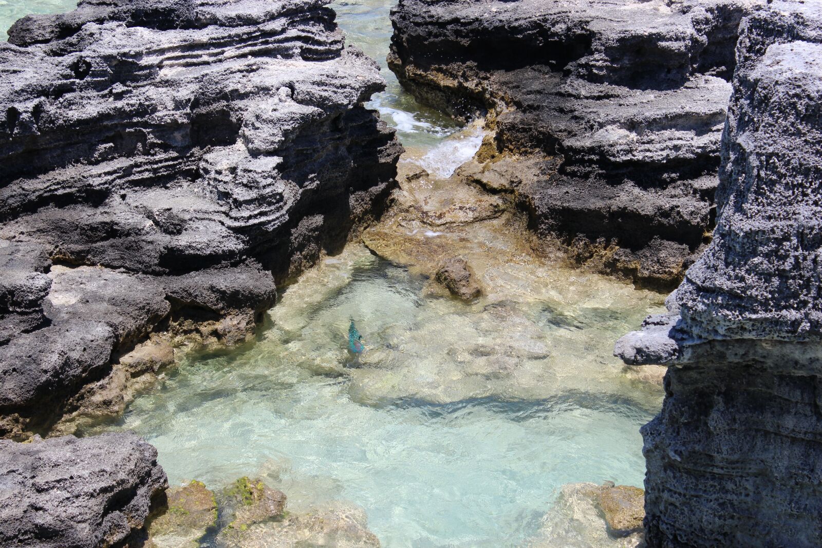 Canon EOS 600D (Rebel EOS T3i / EOS Kiss X5) sample photo. Bermuda, water, amazing photography