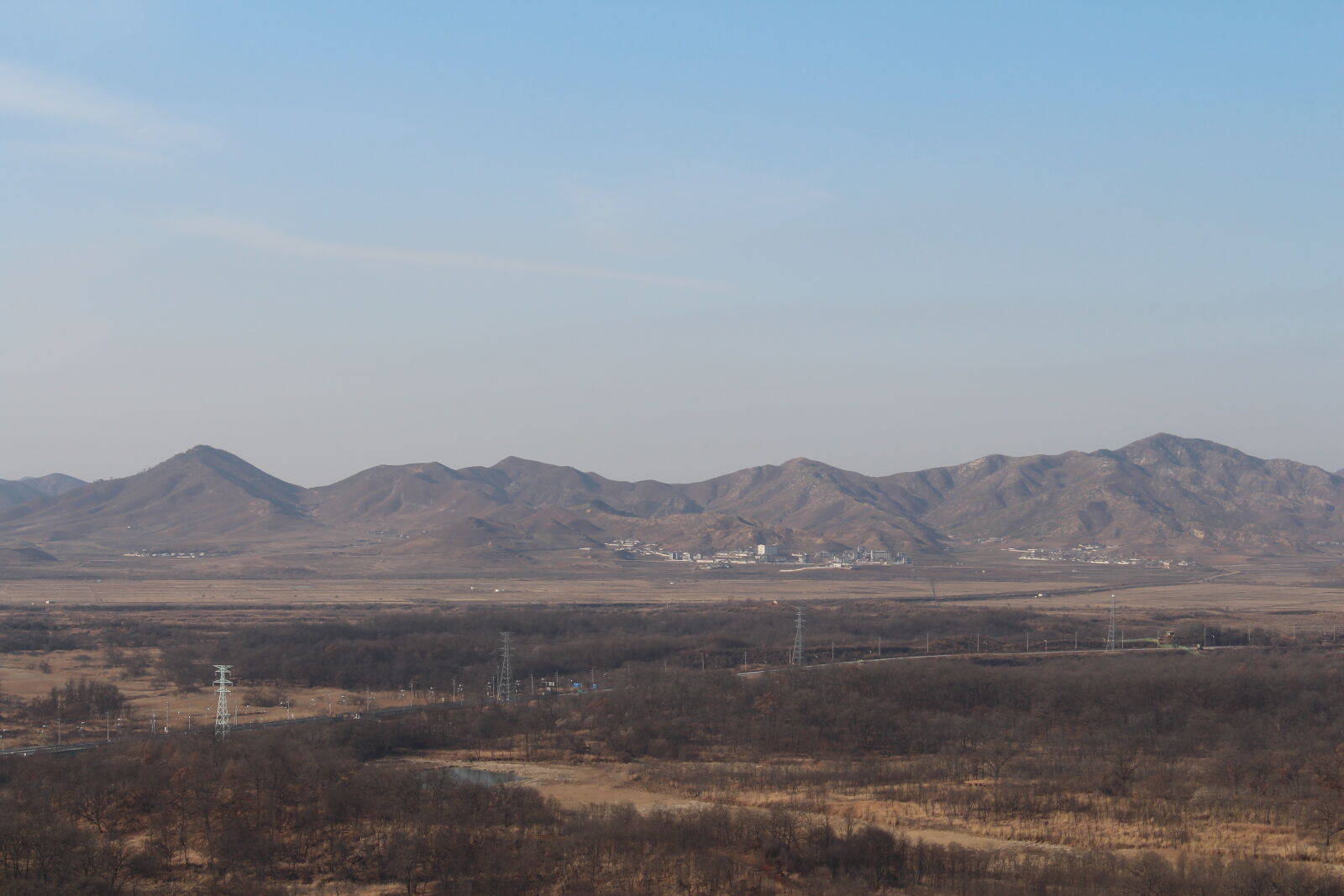 Canon EOS 700D (EOS Rebel T5i / EOS Kiss X7i) sample photo. North, korea, winter photography