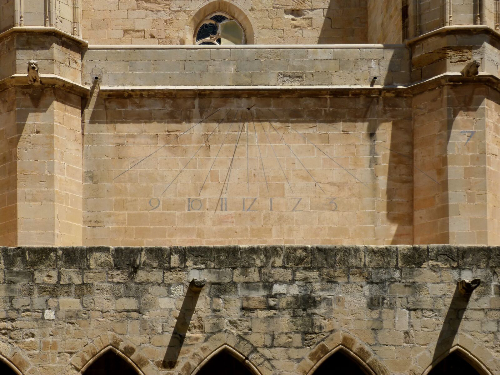Panasonic DMC-FZ62 sample photo. Sundial, cathedral, tortosa photography