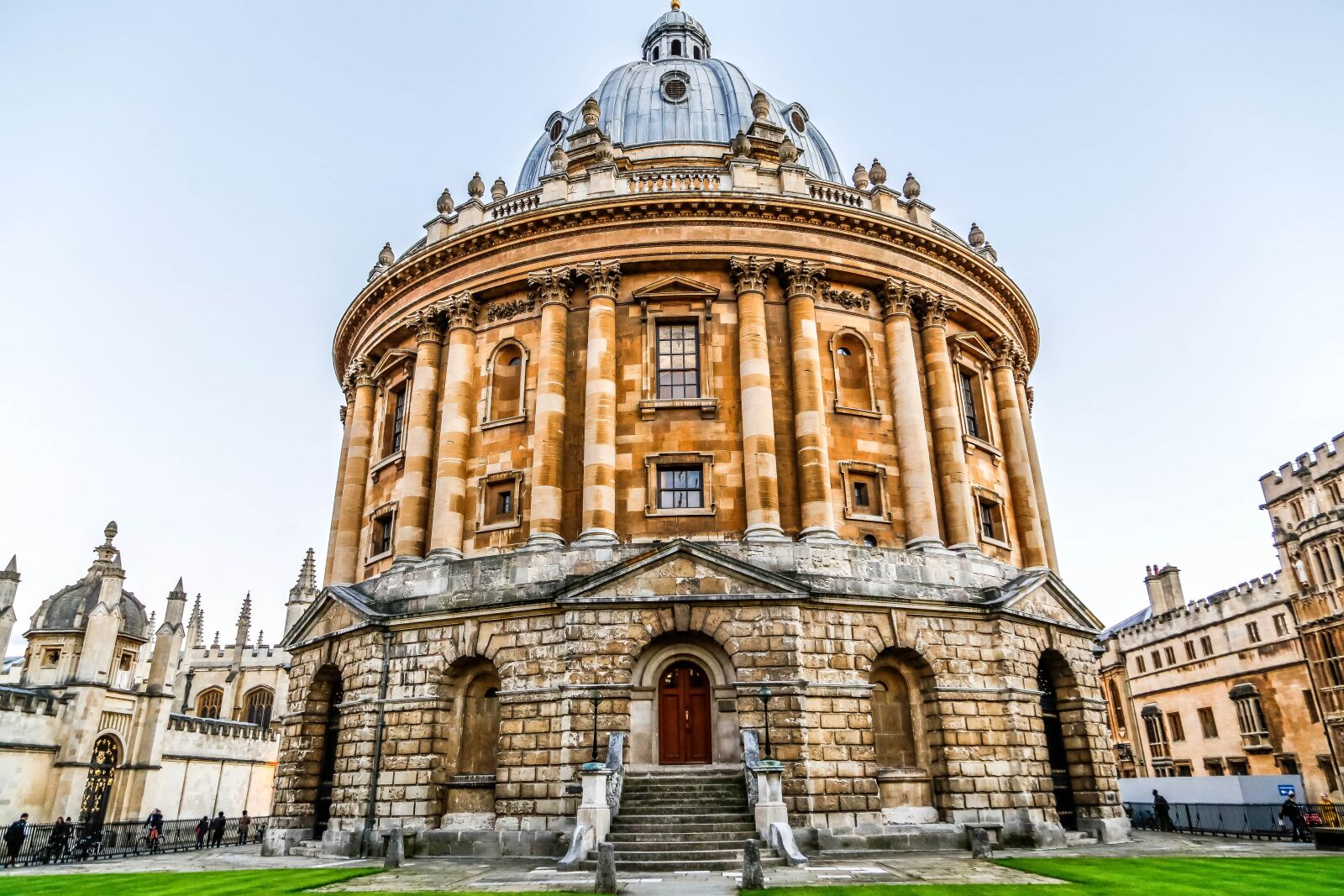Canon EF 24-105mm F4L IS USM sample photo. Oxford, radcliffe camera, architecture photography