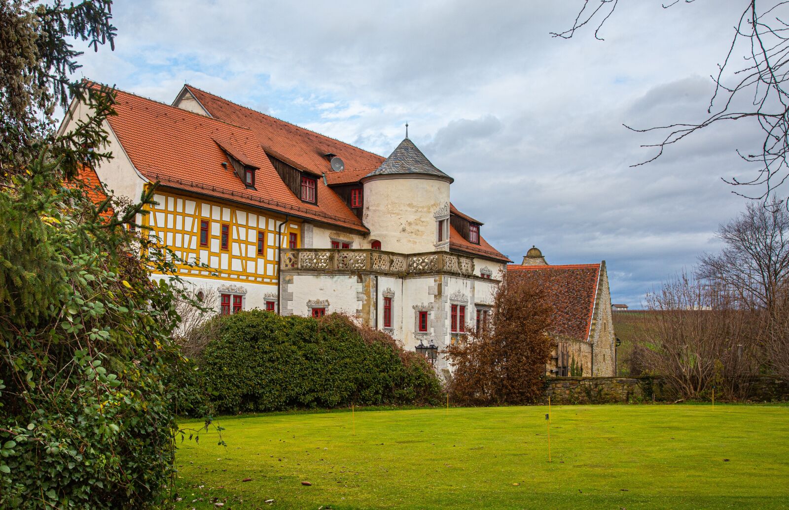 Canon EF 24-105mm F4L IS USM sample photo. Castle liebenstein, neckarwestheim, baden photography