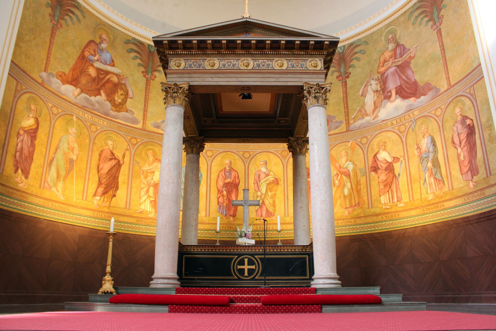 Canon EOS 700D (EOS Rebel T5i / EOS Kiss X7i) sample photo. Church, nikolai church in photography