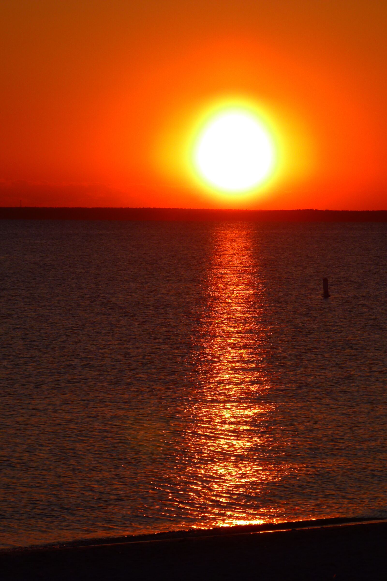 Panasonic Lumix DMC-FZ40 (Lumix DMC-FZ45) sample photo. Sunset, sea, cape cod photography