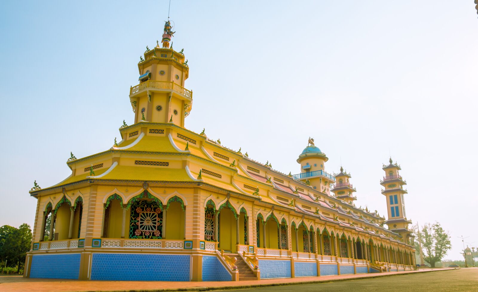 Nikon D5100 sample photo. Cao dai, pagoda, temple photography