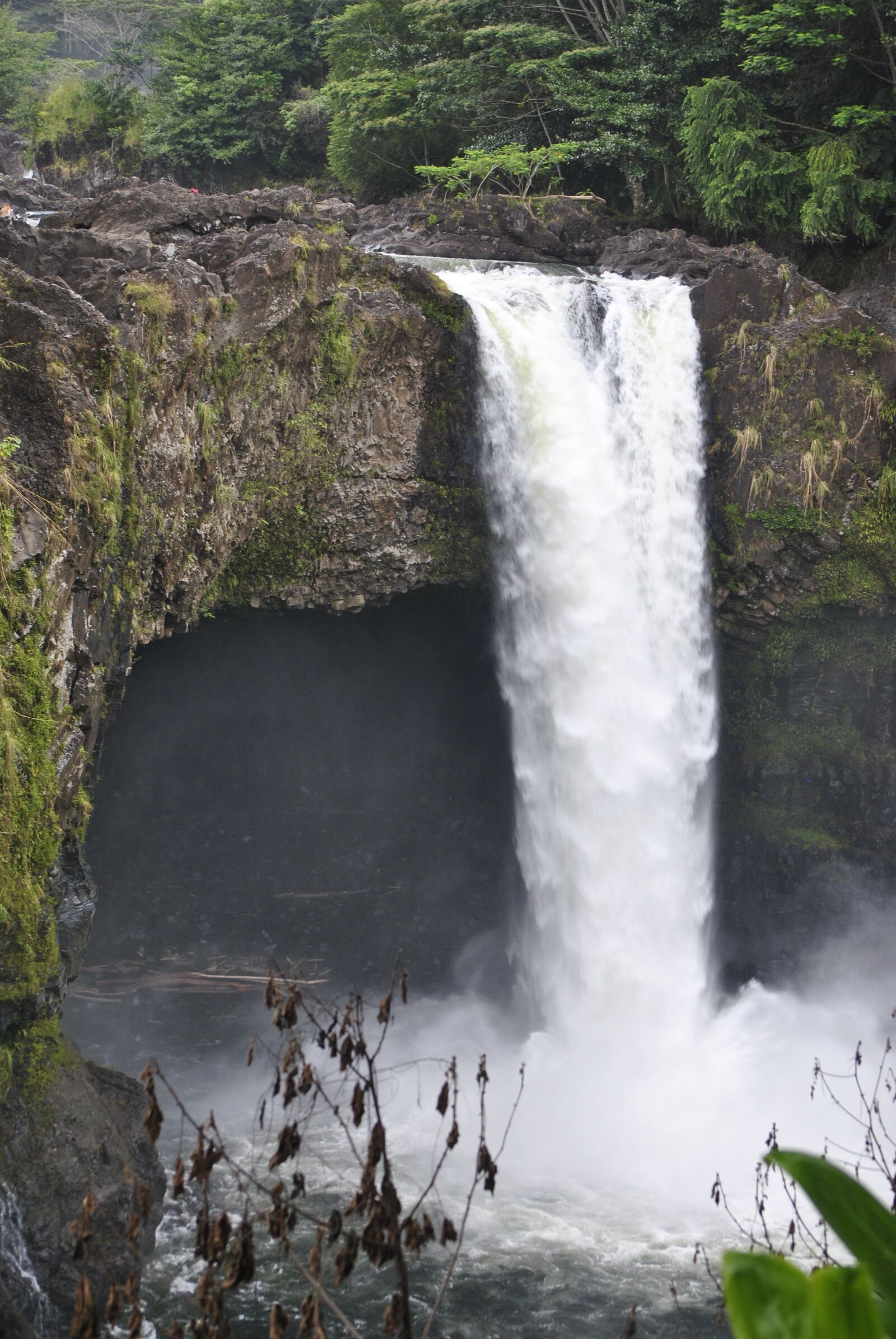 Nikon D3000 sample photo. Waterfall, cavern, cave photography