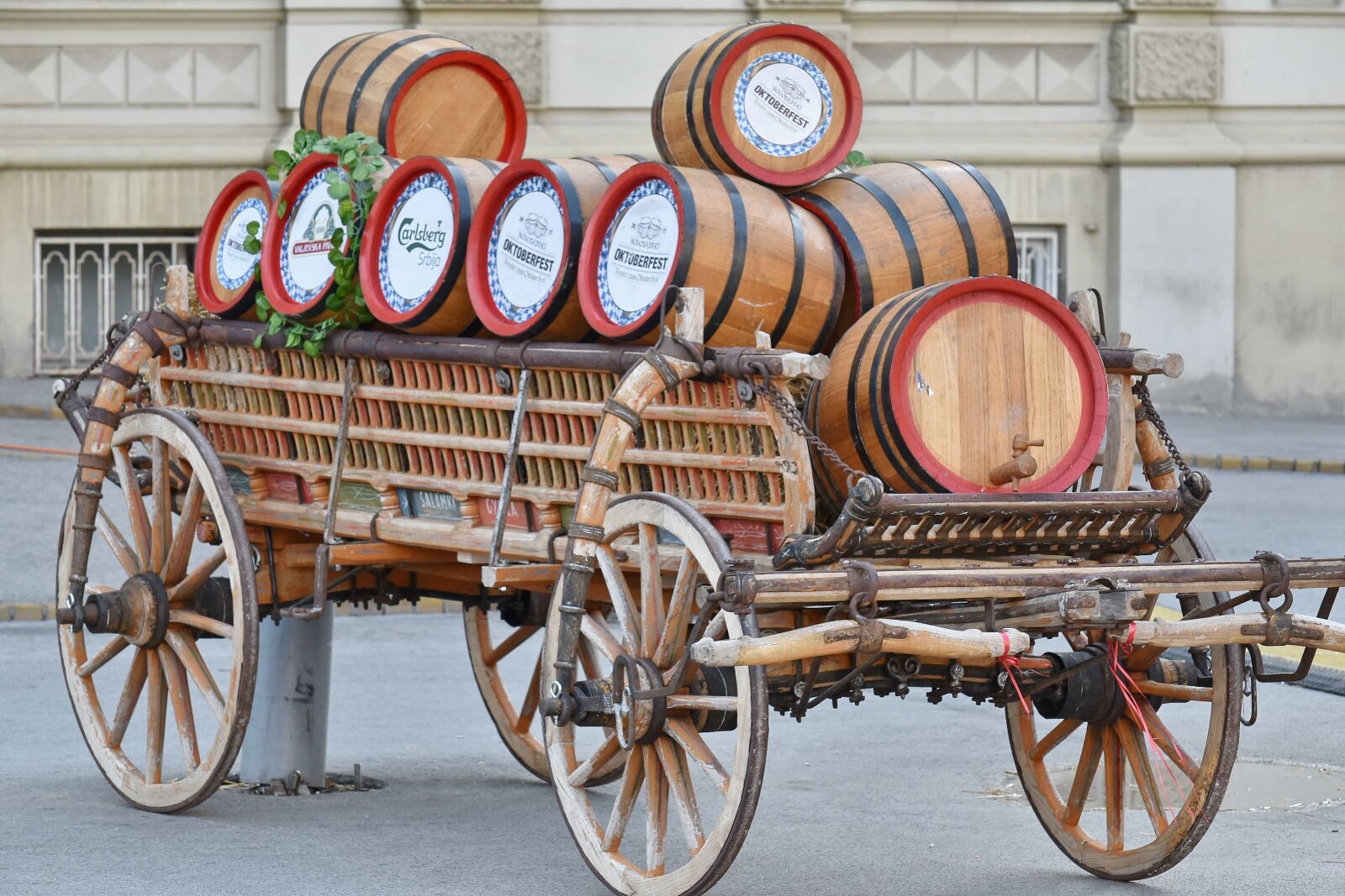 Nikon D5500 sample photo. Barrels, beer, carriage, decoration photography