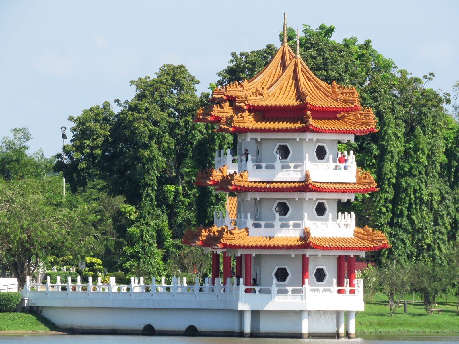 Canon PowerShot SX60 HS sample photo. Singapore, chinese garden, afternoon photography