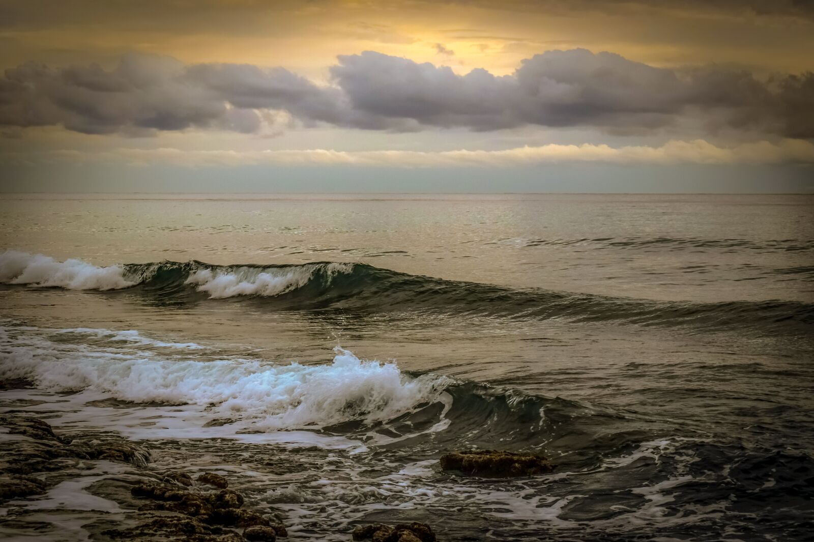 Nikon D3300 sample photo. Sea, waves, sky photography