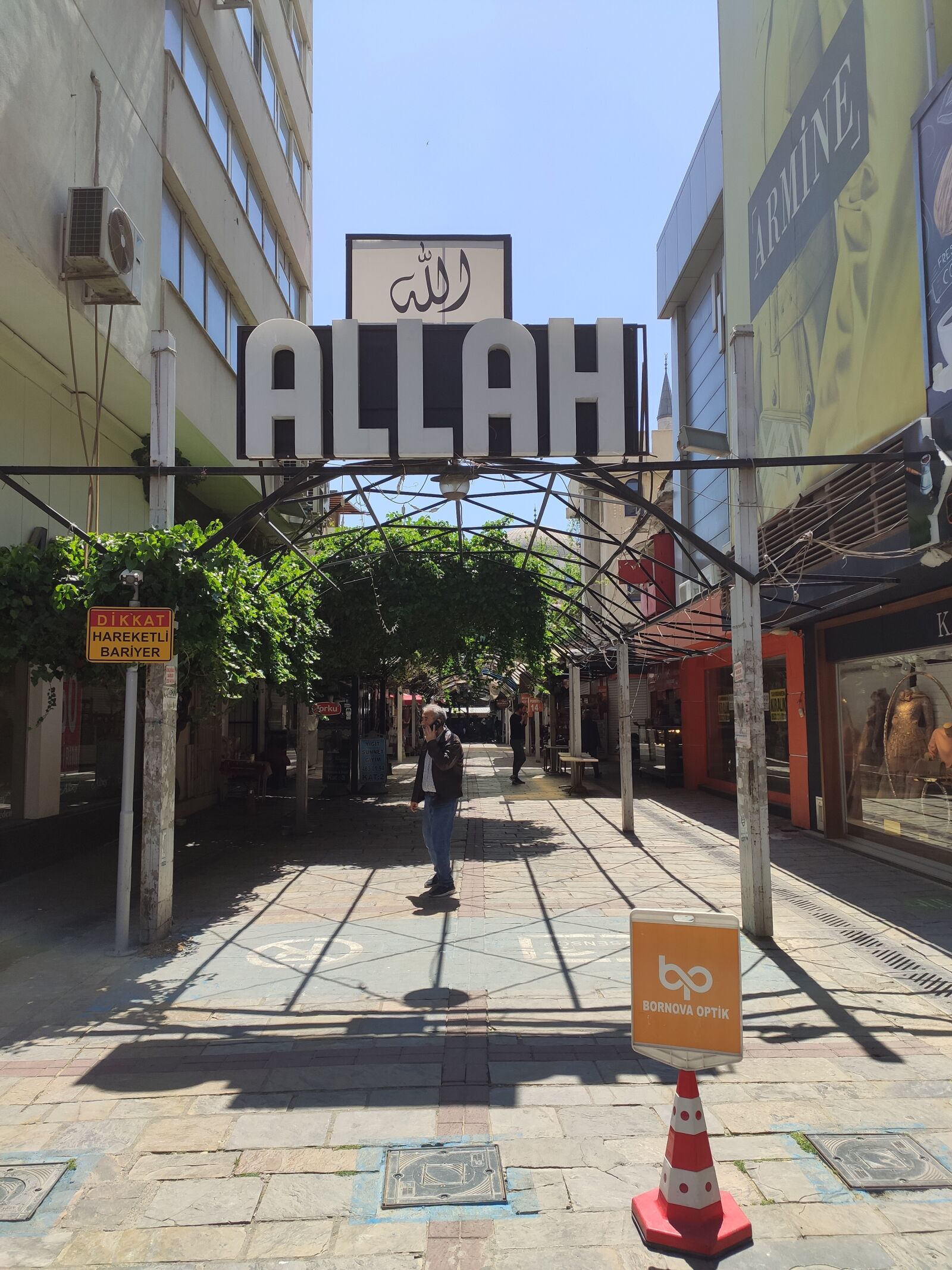 Xiaomi Mi 9T sample photo. Allah, hisaronu, cami photography