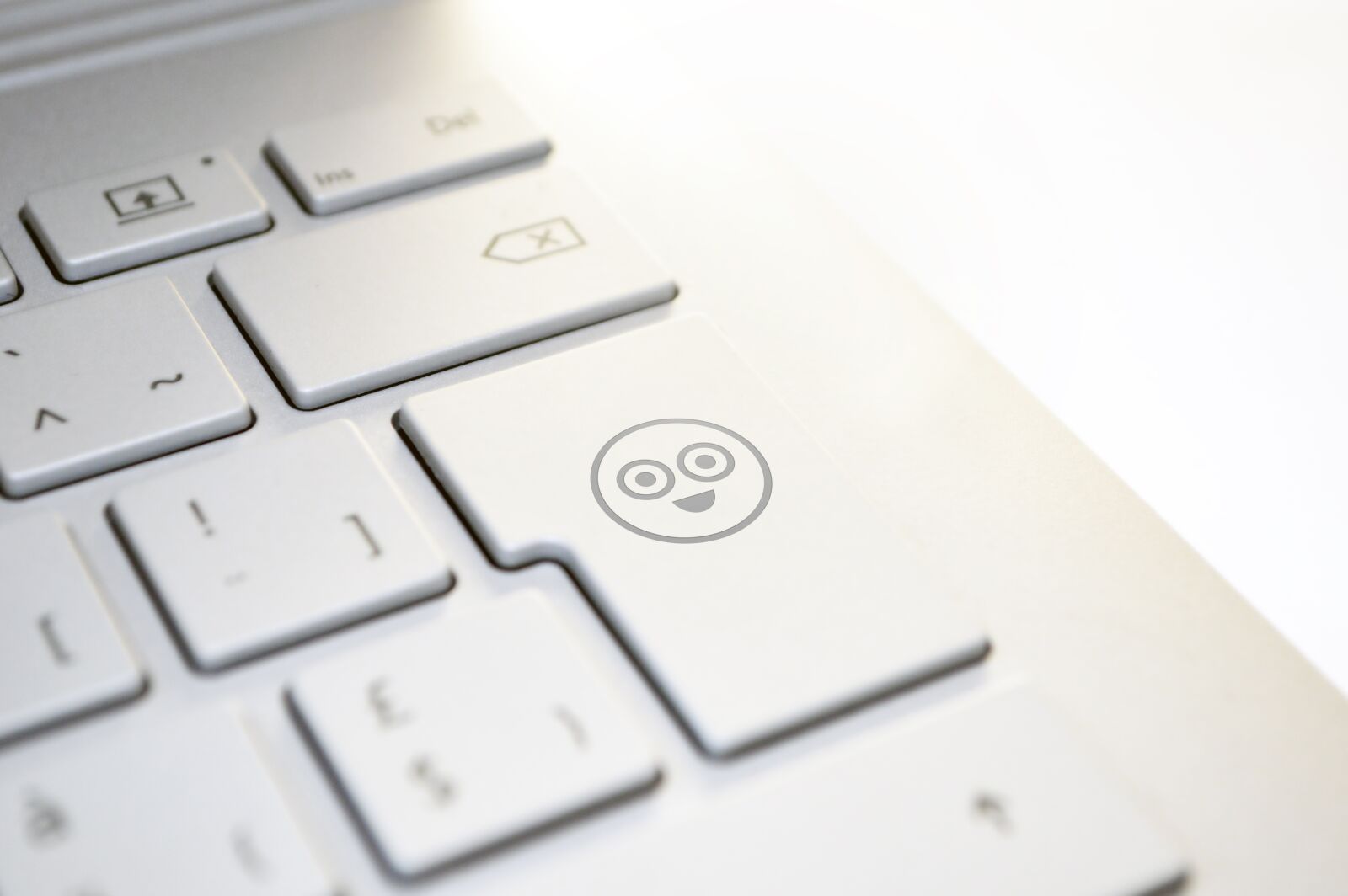 Nikon D3200 sample photo. Smiley, happy, keyboard photography