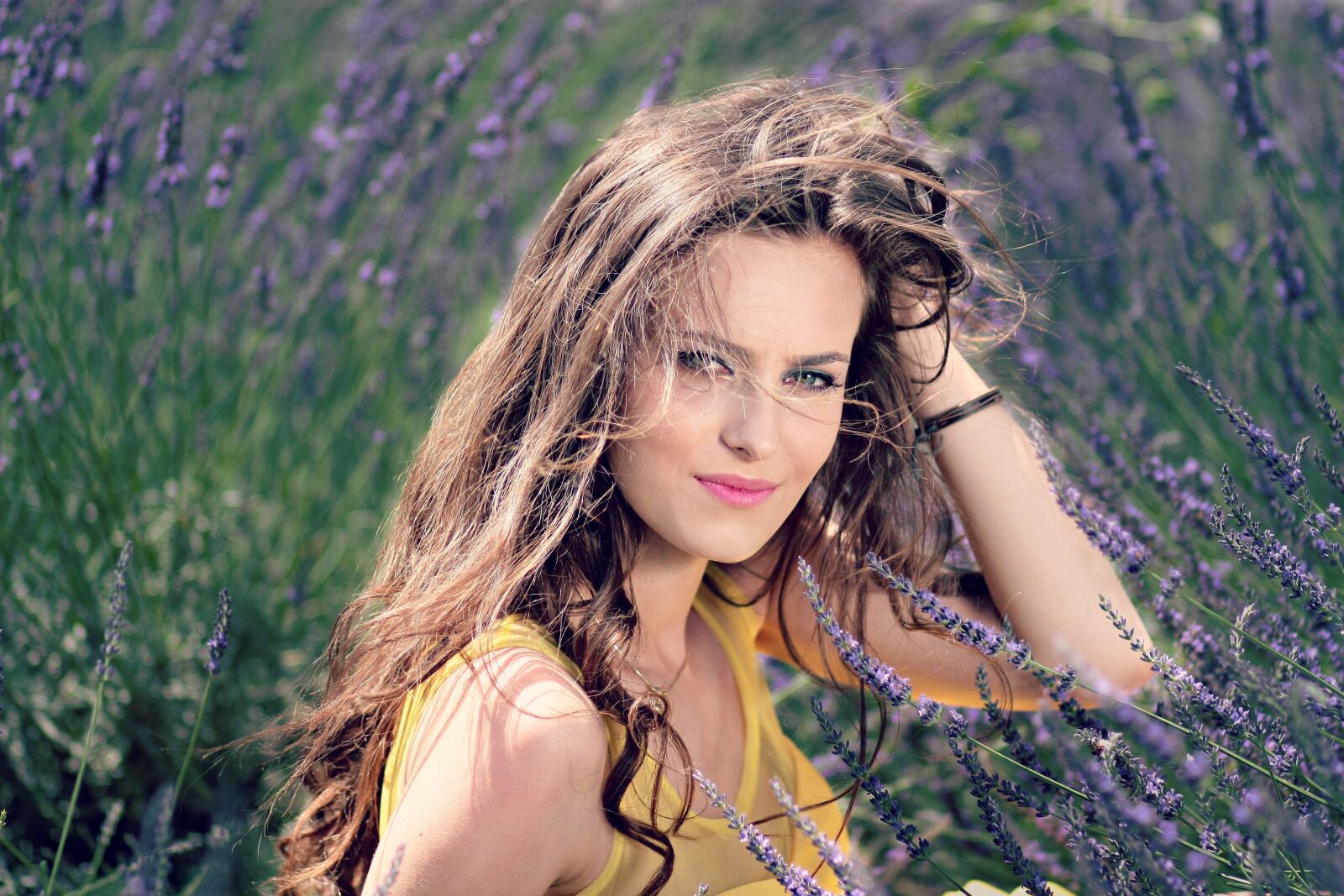 Canon EOS 450D (EOS Rebel XSi / EOS Kiss X2) sample photo. Girl, lavender, flowers photography
