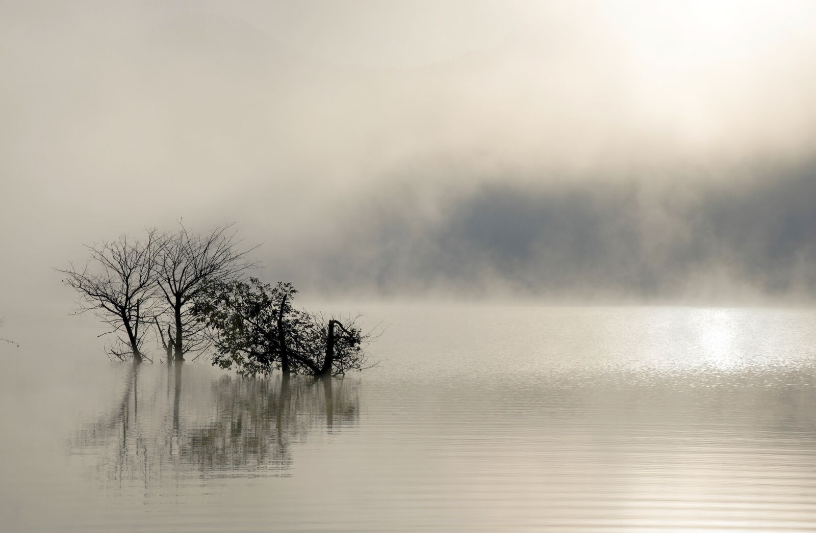 Sony FE 24-105mm F4 G OSS sample photo. Reservoir, lake, korea photography