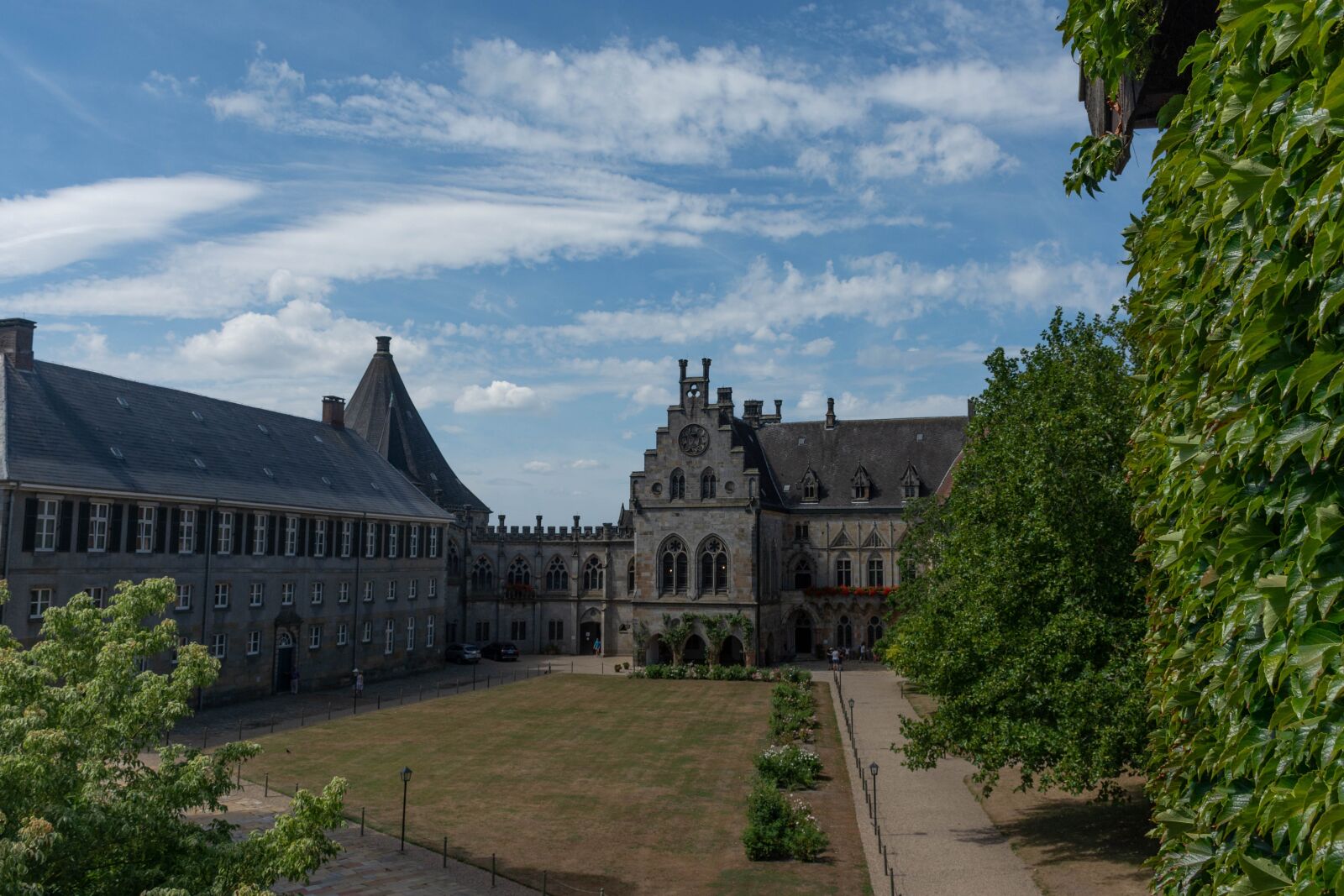 Nikon D7200 sample photo. Castle, square, history photography
