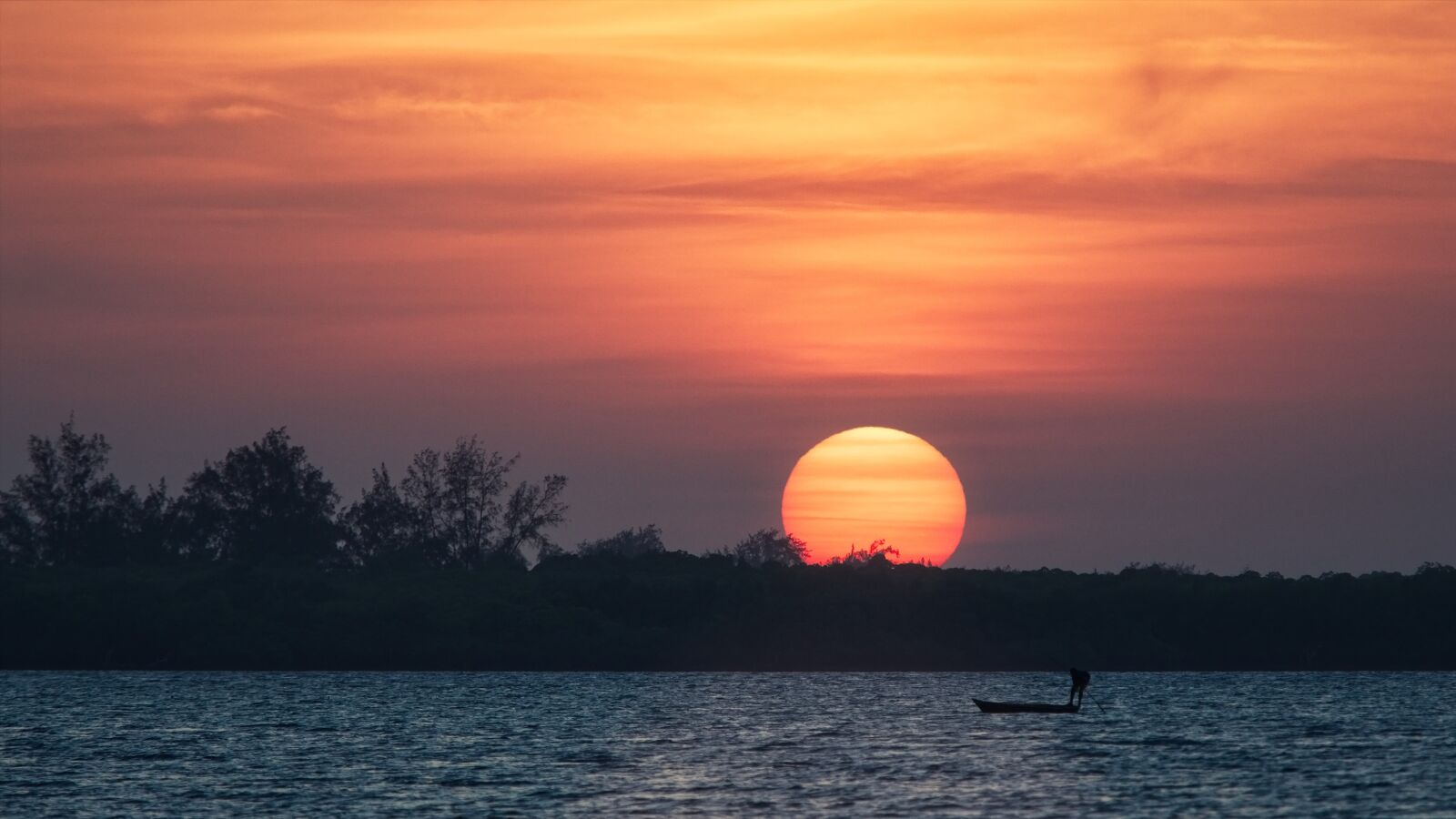 Olympus OM-D E-M1 sample photo. Sunset, water, dusk photography