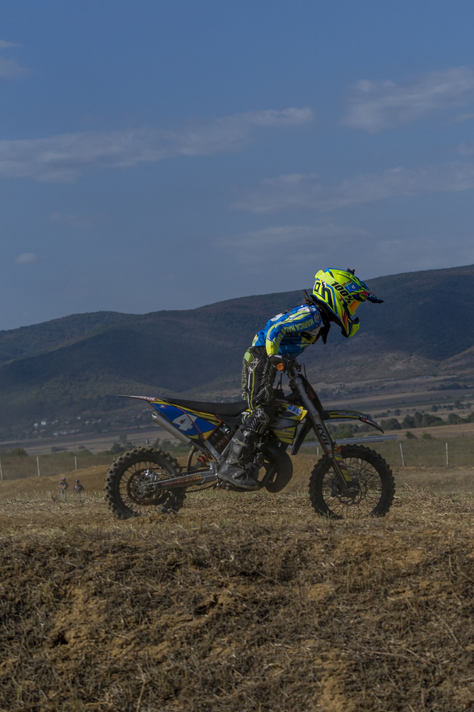 Sony a7 II + Sony FE 70-200mm F4 G OSS sample photo. Motocross, dirt, mud photography