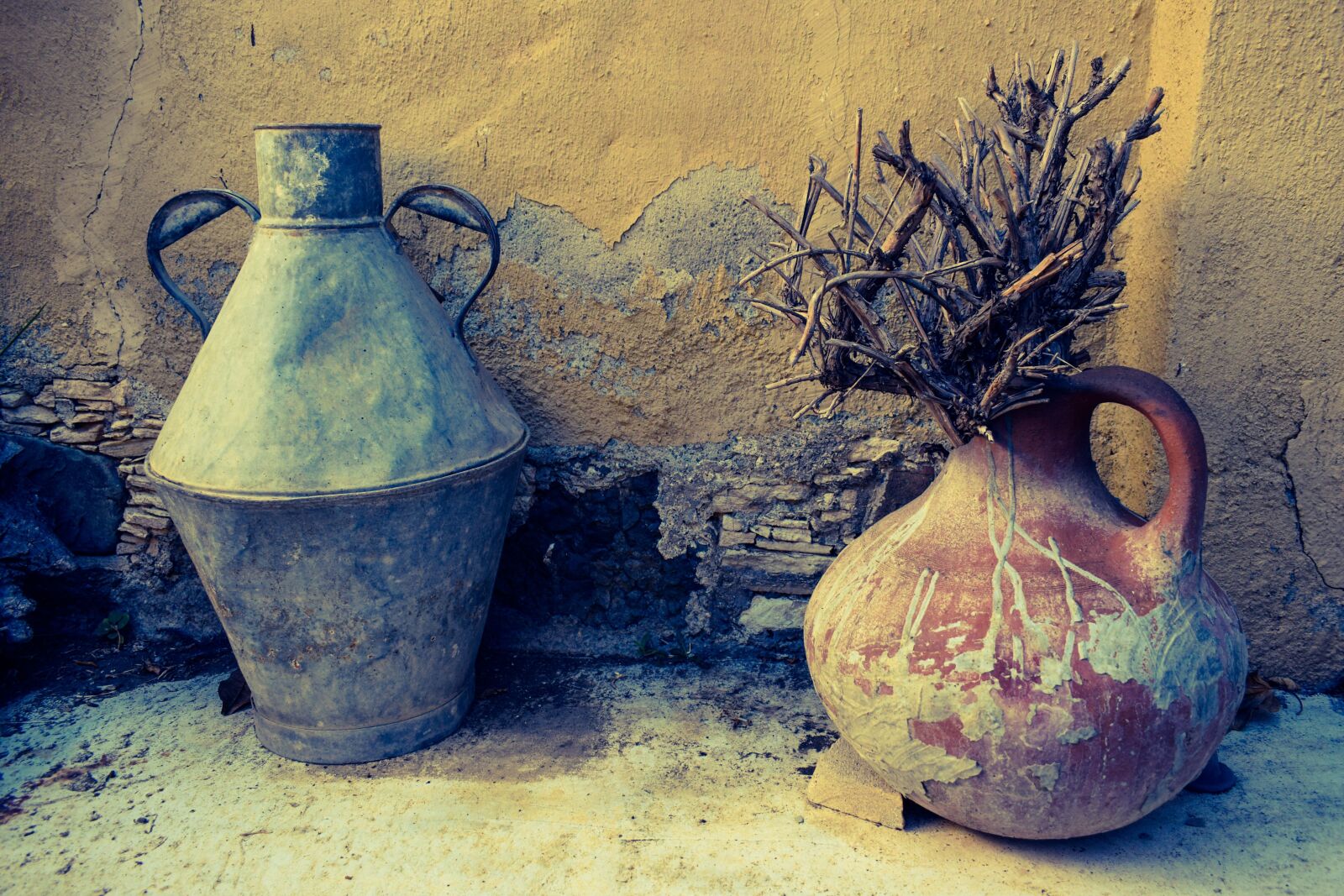 Nikon D3300 sample photo. Containers, metallic, pottery photography
