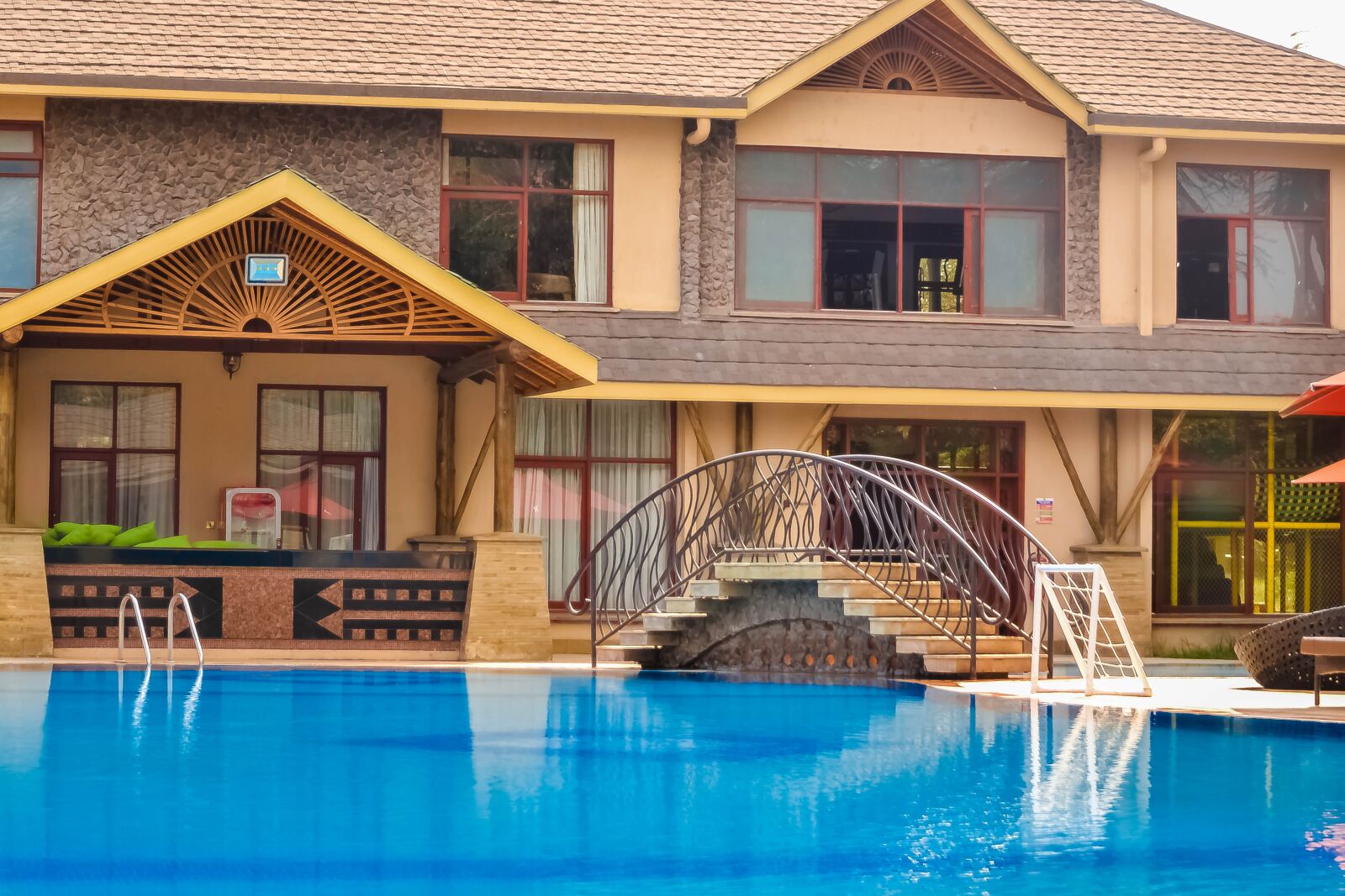 Nikon D3100 sample photo. Hotel, resort, pool photography