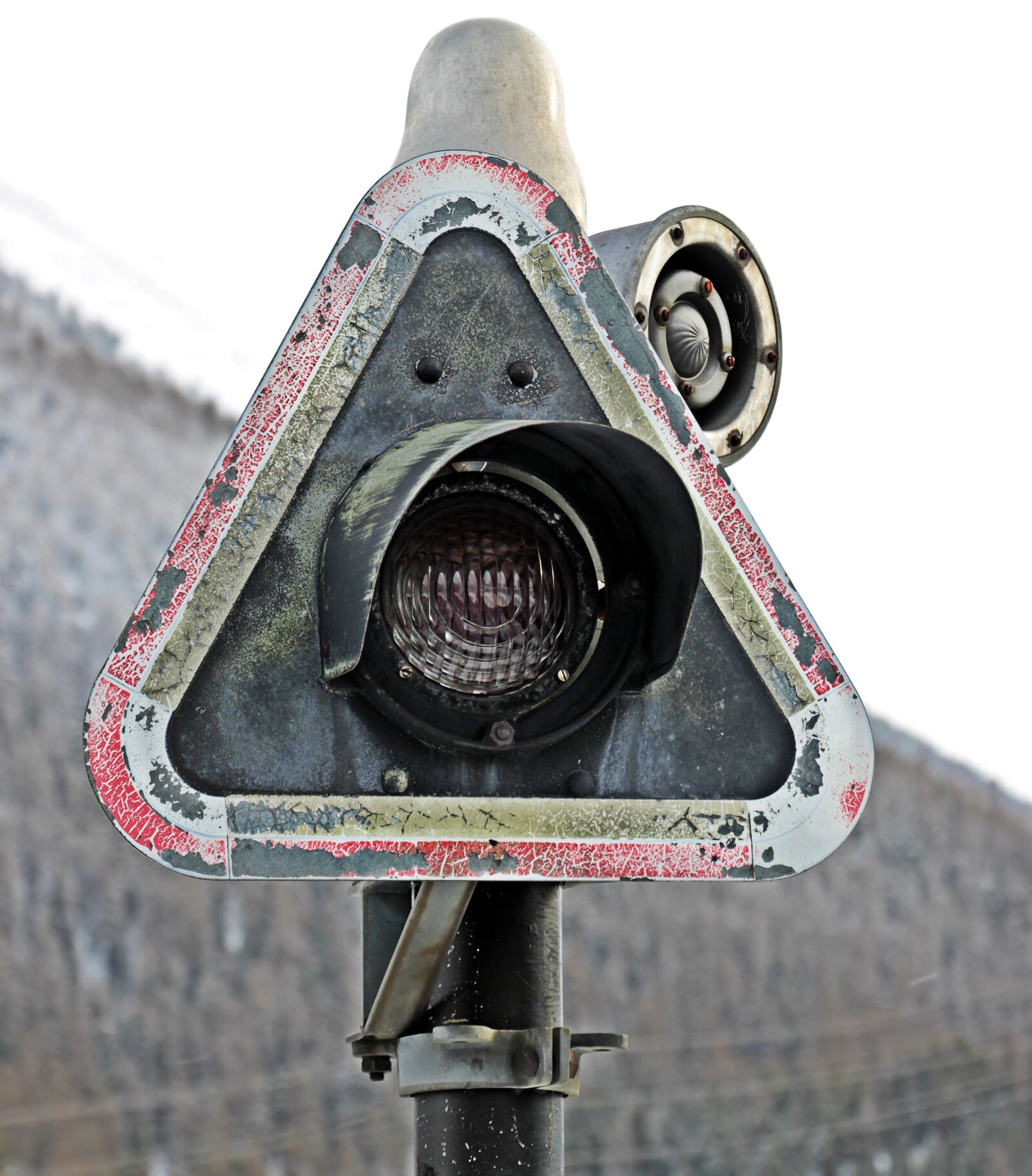 Canon EOS 100D (EOS Rebel SL1 / EOS Kiss X7) sample photo. Signal shield, horn, signal photography