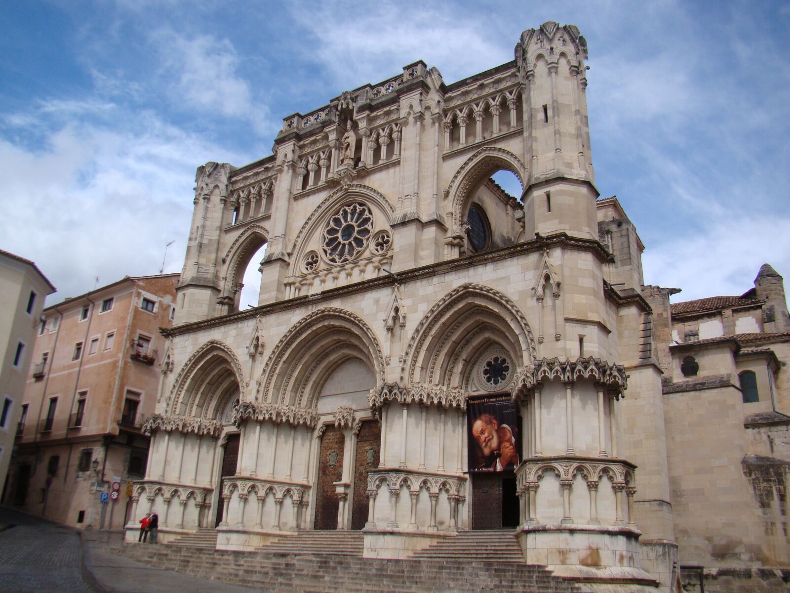 Sony Cyber-shot DSC-H50 sample photo. Cathedral, cuenca, spain photography
