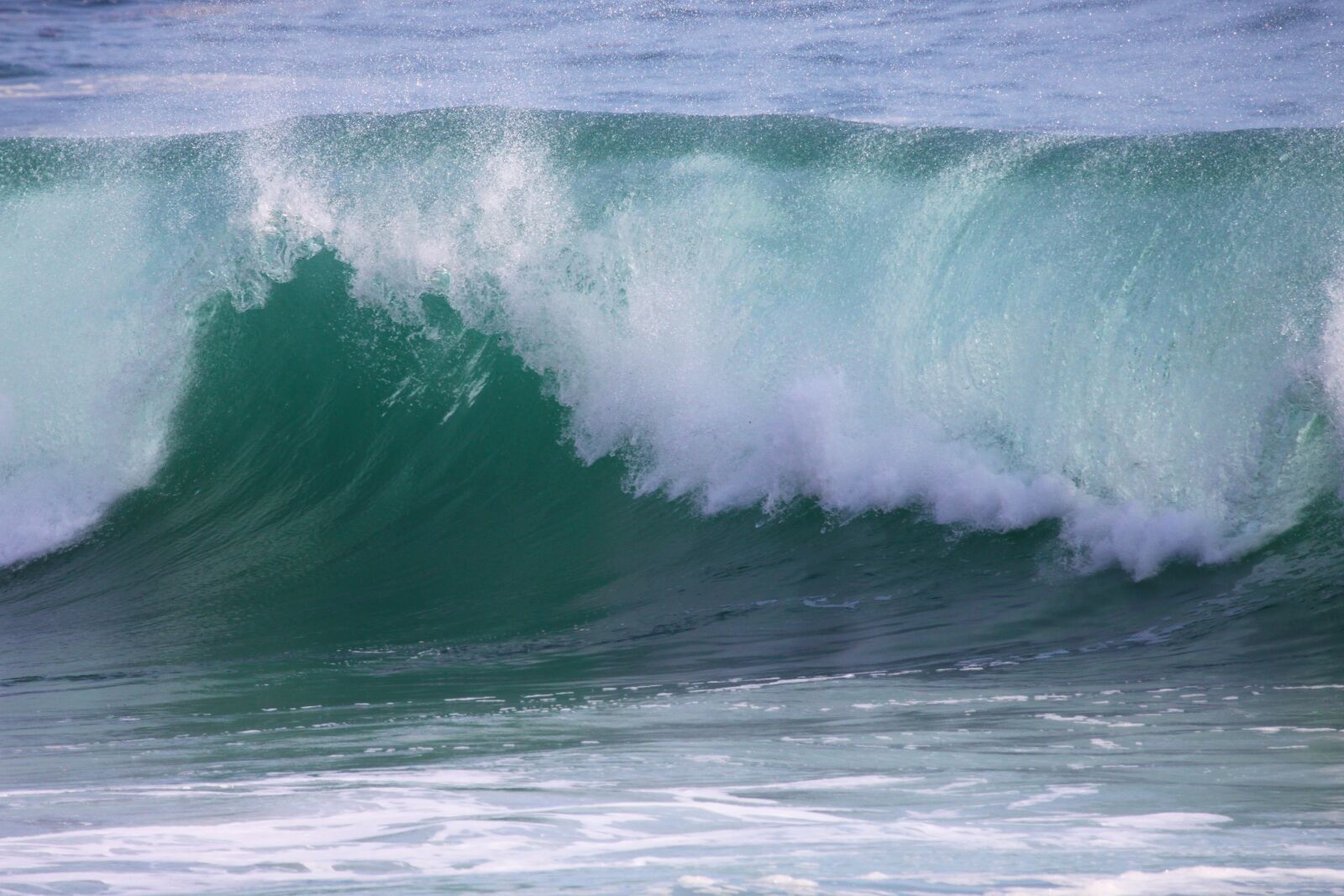 Canon EOS 50D sample photo. Surf, water, spray photography