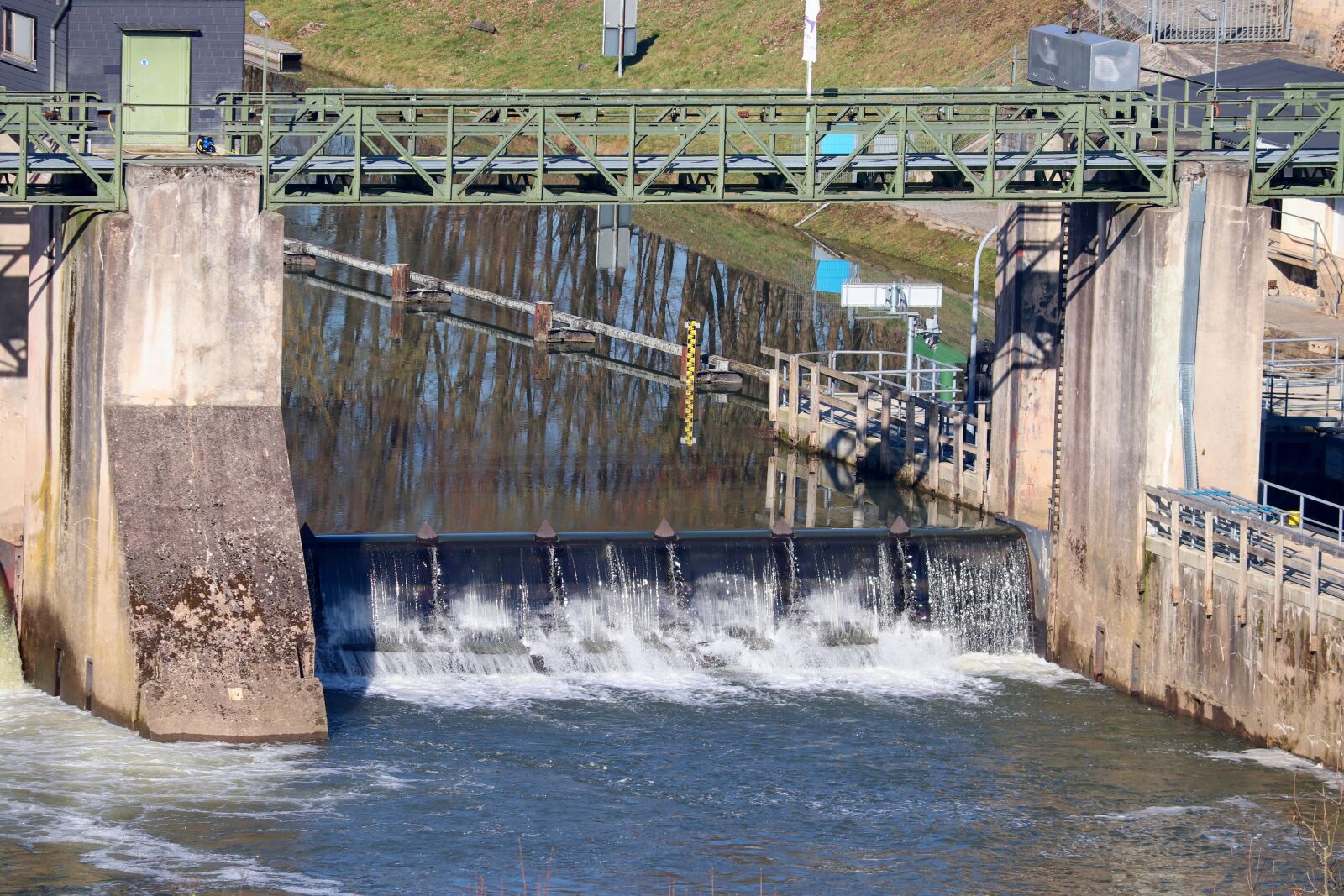 Canon EOS 200D (EOS Rebel SL2 / EOS Kiss X9) sample photo. Lock, weir, dam photography