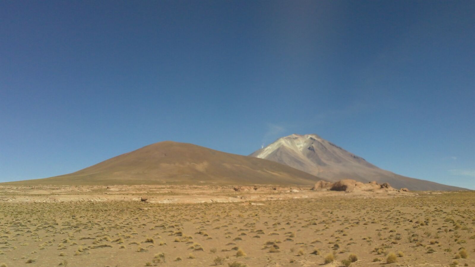 Kodak PLAYSPORT VIDEO CAMERA, ZX3 sample photo. Desert, bolivia, the volcano photography