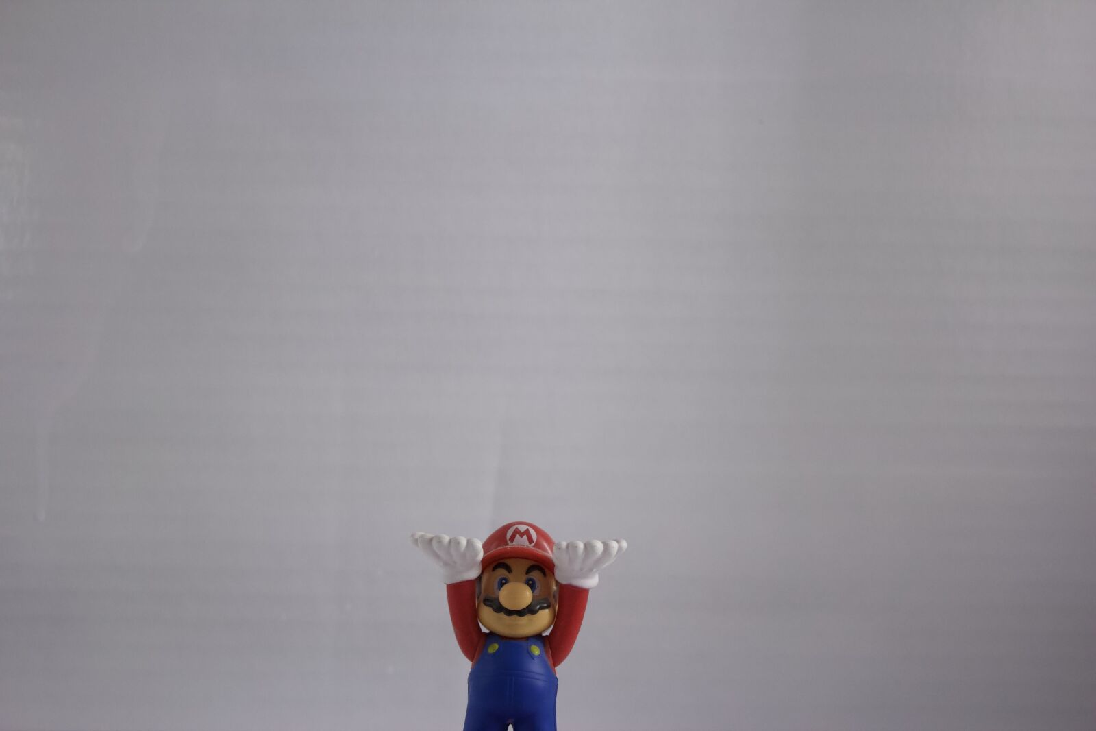 Canon EOS 600D (Rebel EOS T3i / EOS Kiss X5) sample photo. Mario, blank, background photography