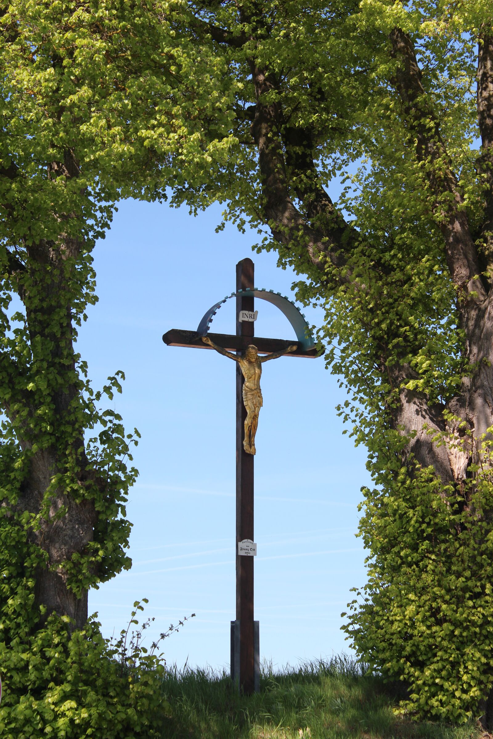 Canon EOS 650D (EOS Rebel T4i / EOS Kiss X6i) sample photo. Cross, jesus, crucifixion photography