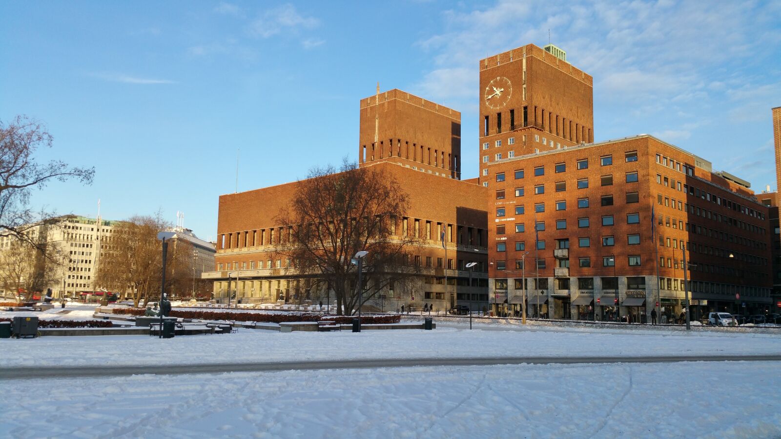 Samsung Galaxy Note4 sample photo. Oslo, norway, city hall photography