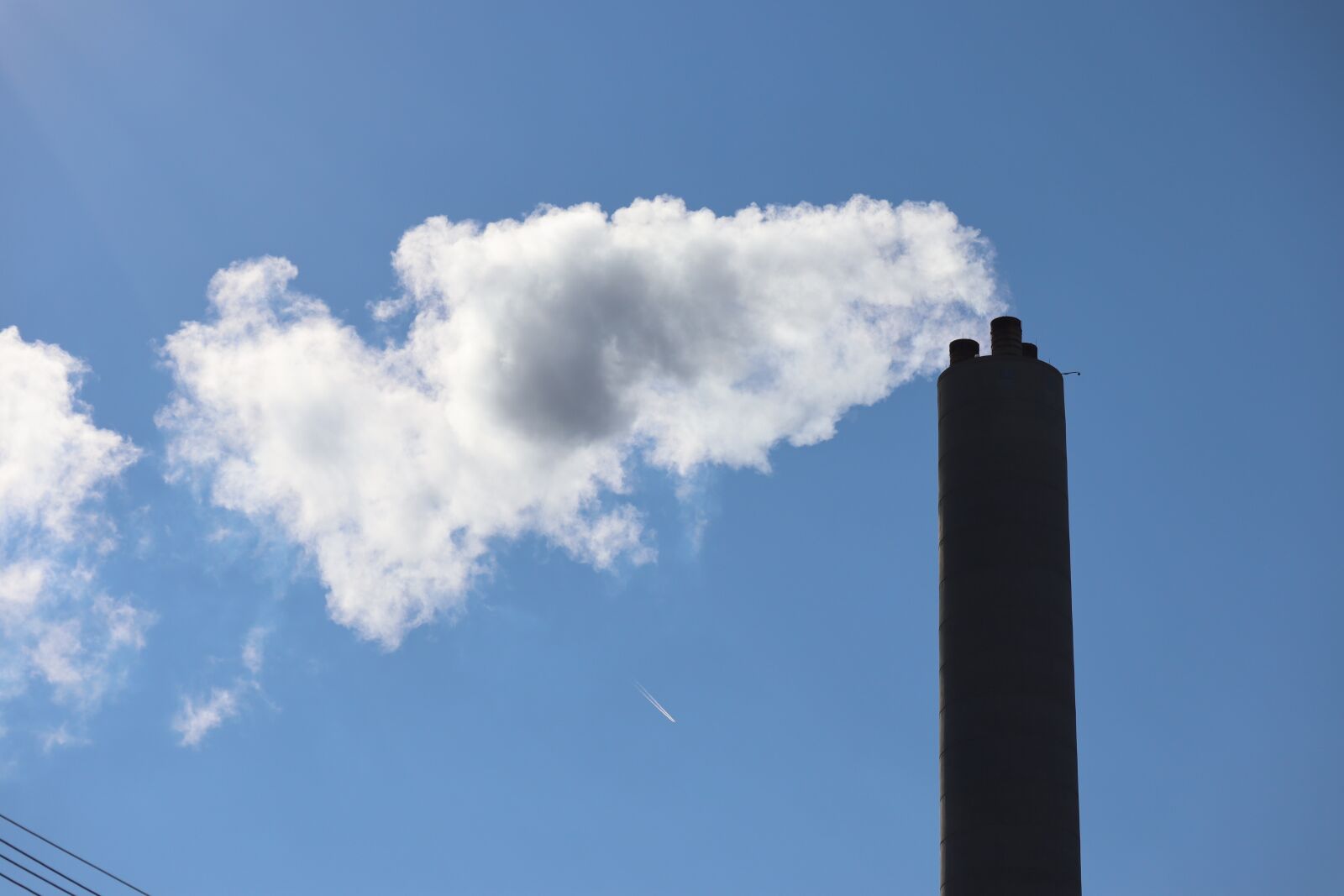 Canon EOS M50 (EOS Kiss M) sample photo. Pollution, air pollution, smoke photography