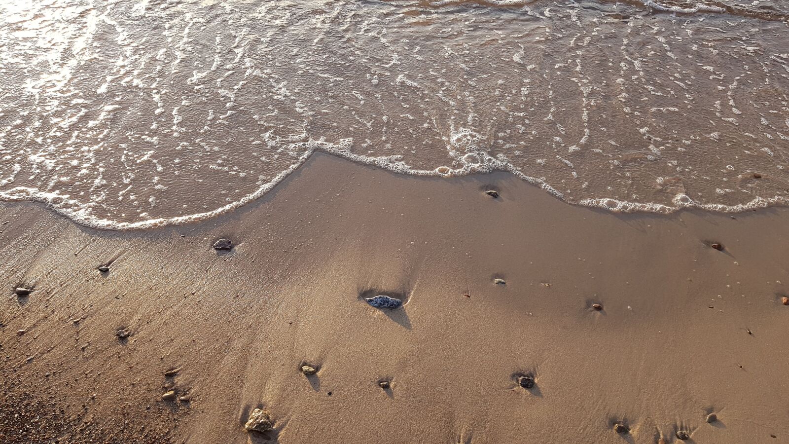 Samsung Galaxy S7 sample photo. The waves, sea, sand photography