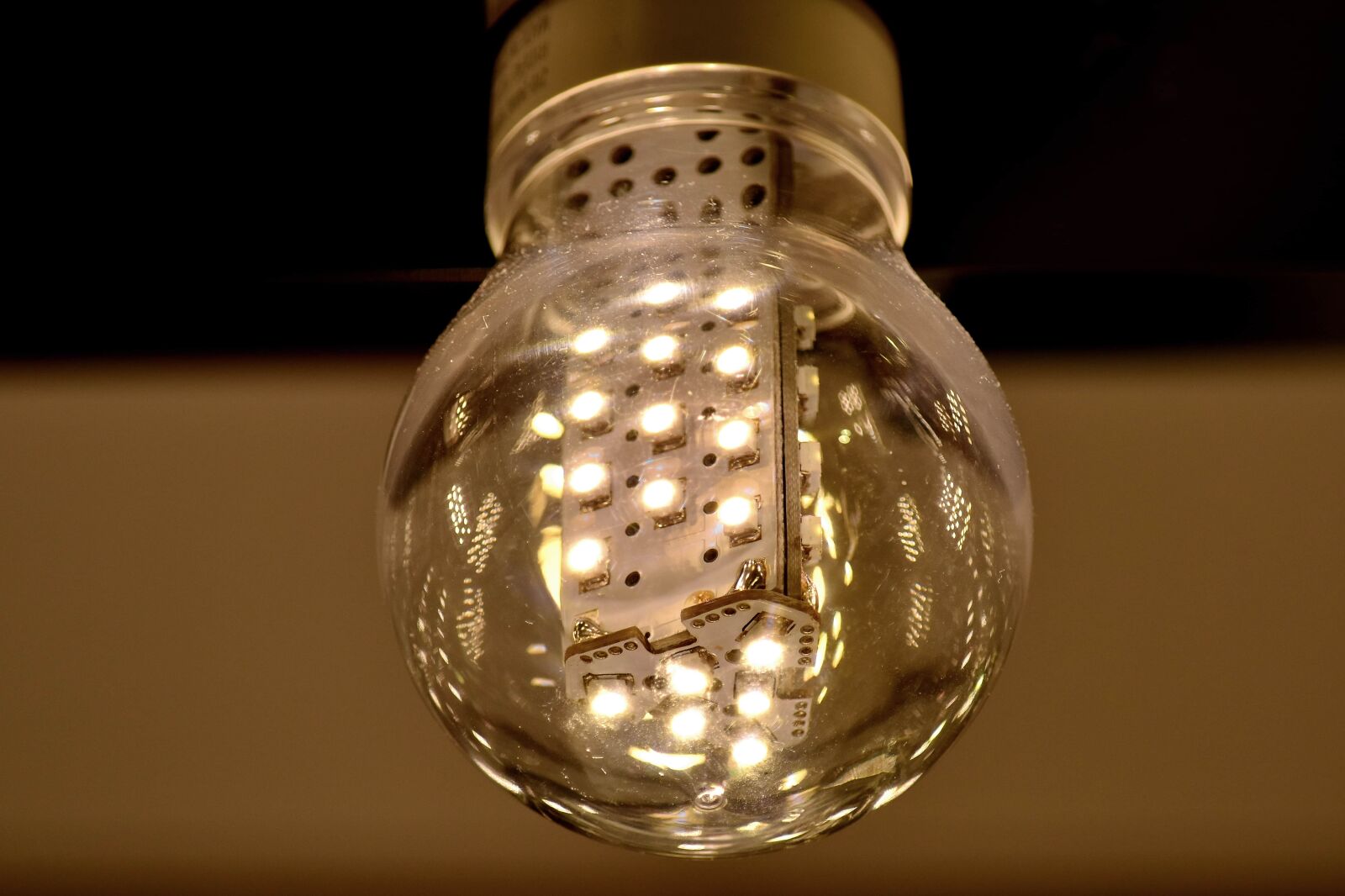 Nikon D5500 sample photo. Diode, electricity, light, light photography