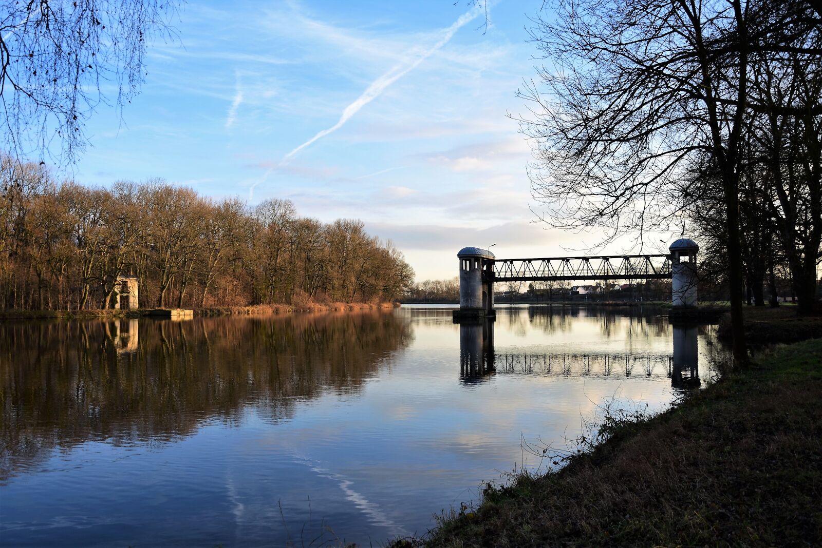 Nikon D5500 sample photo. River, elbe, lock photography