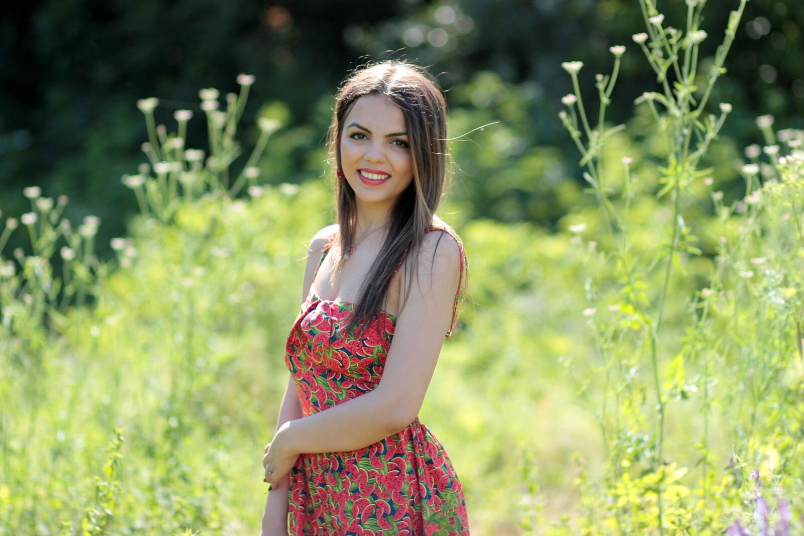 Canon EOS 450D (EOS Rebel XSi / EOS Kiss X2) sample photo. Girl, nature, smile photography