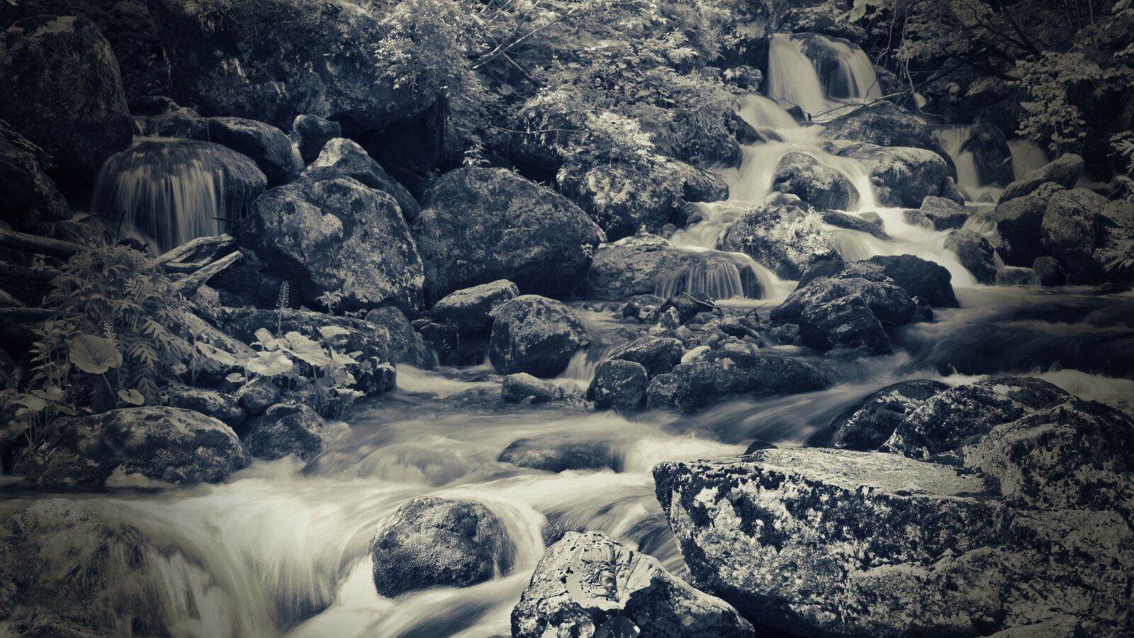 Nikon D5100 sample photo. Waterfall, water, landscape photography