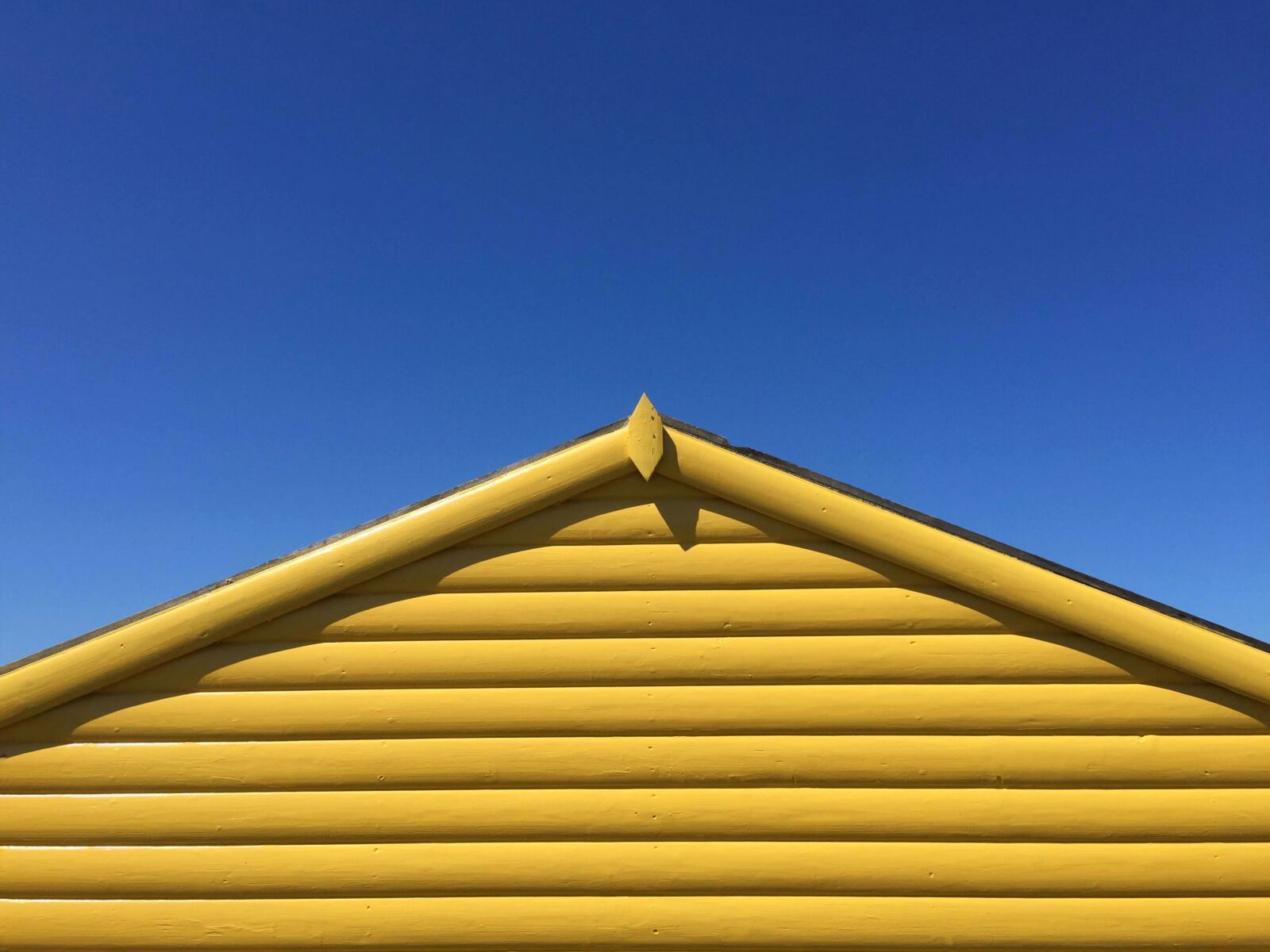 iPhone 6 back camera 4.15mm f/2.2 sample photo. Yellow, blue, sky photography