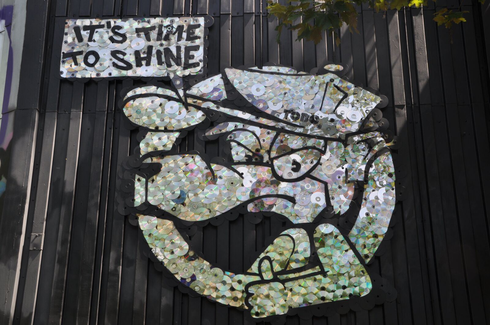 Nikon D5000 sample photo. Street art, graffiti, wall photography