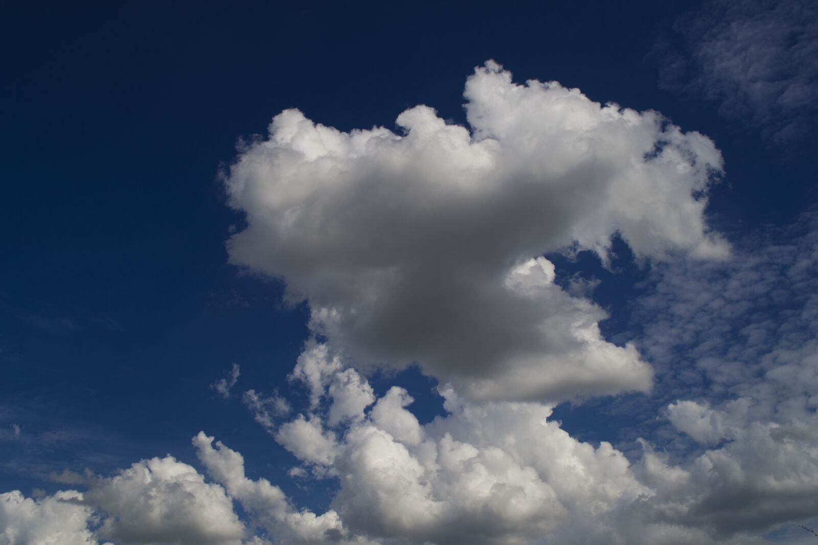 Nikon D3100 sample photo. Nubes, cielo, azul photography