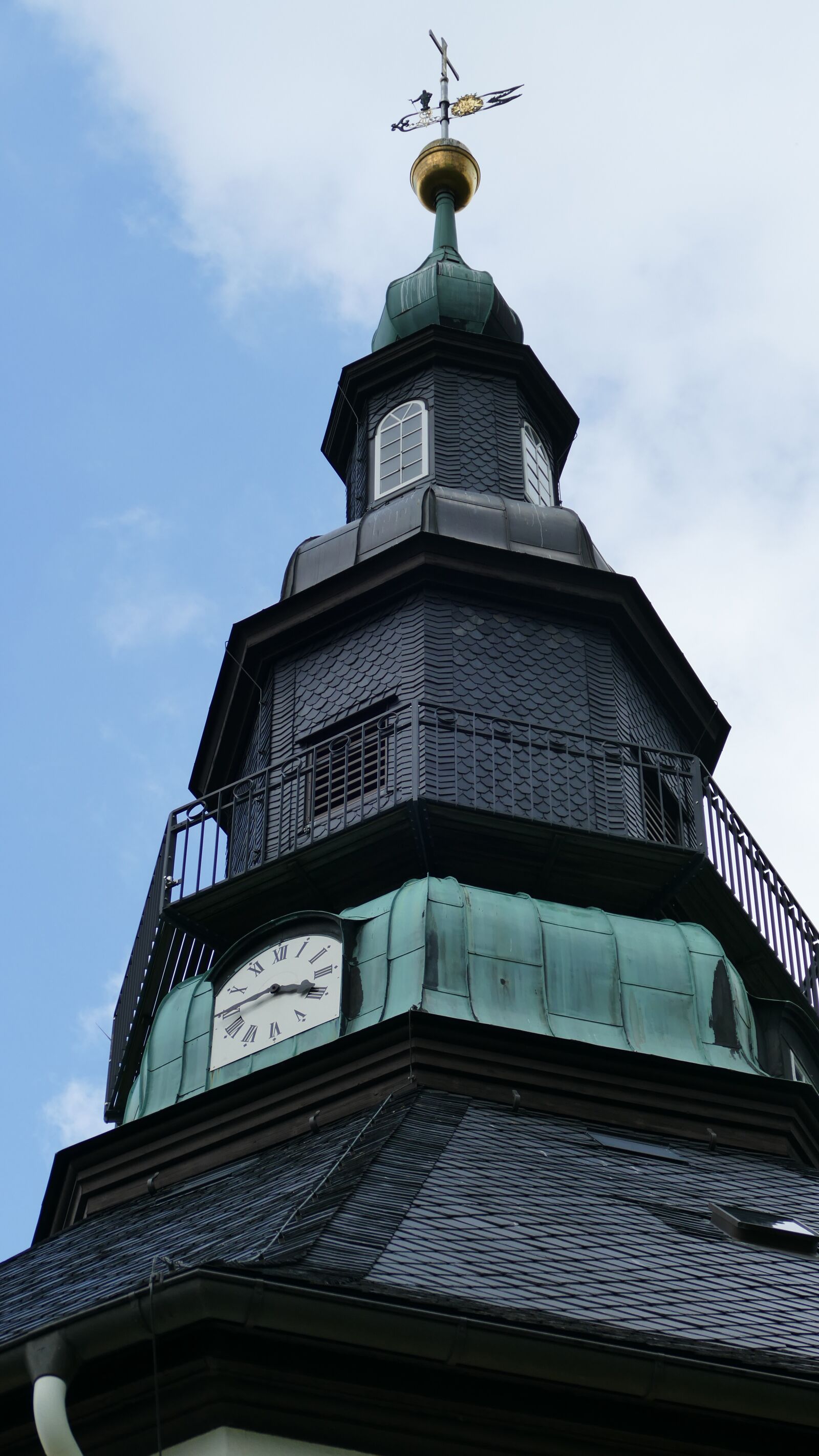 Panasonic Lumix DMC-FZ1000 sample photo. Seiffen, mountain church, steeple photography