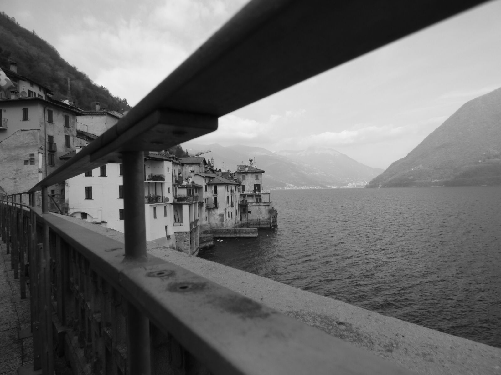 Panasonic DMC-FZ72 sample photo. Brienno, como, lake photography