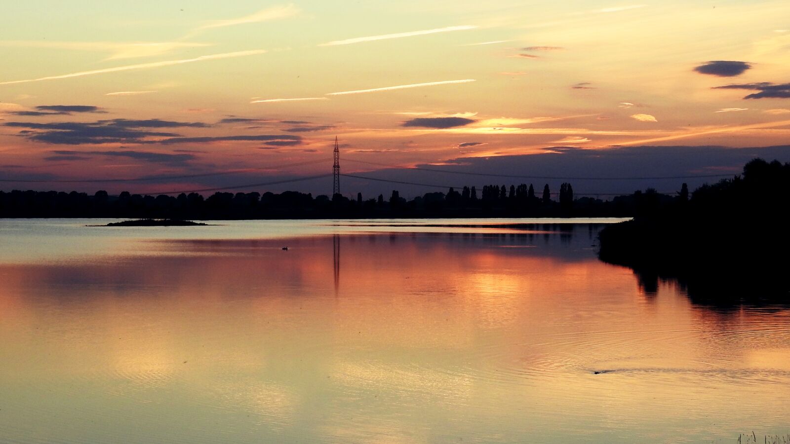 Nikon Coolpix P900 sample photo. Sunset, lake landscape, silhuette photography