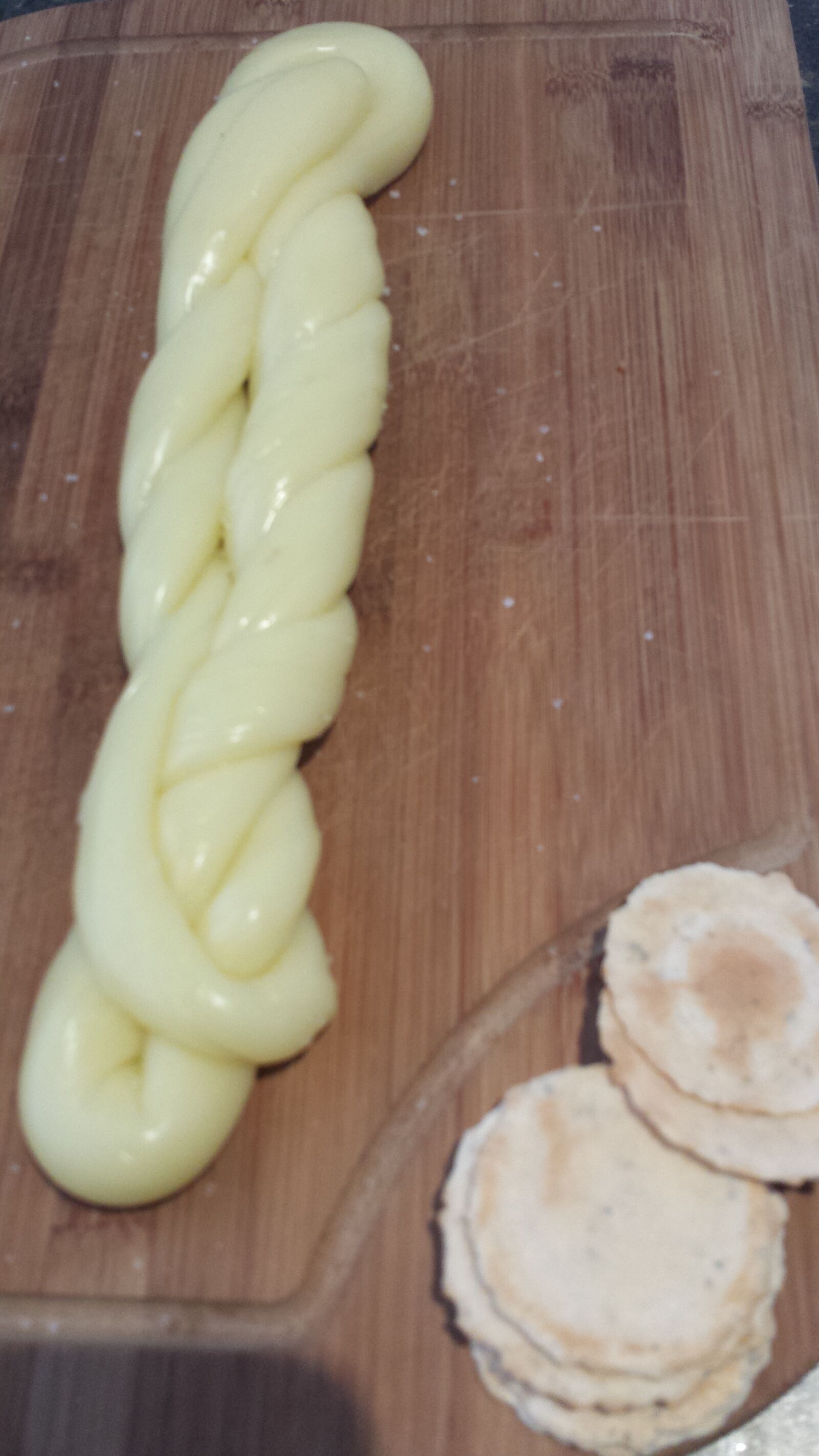 Samsung Galaxy S4 sample photo. Treccia cheese, dietrich truchsess photography