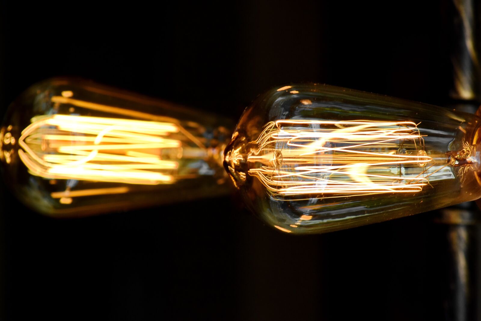 Nikon D5500 sample photo. Historic, light bulb, old photography