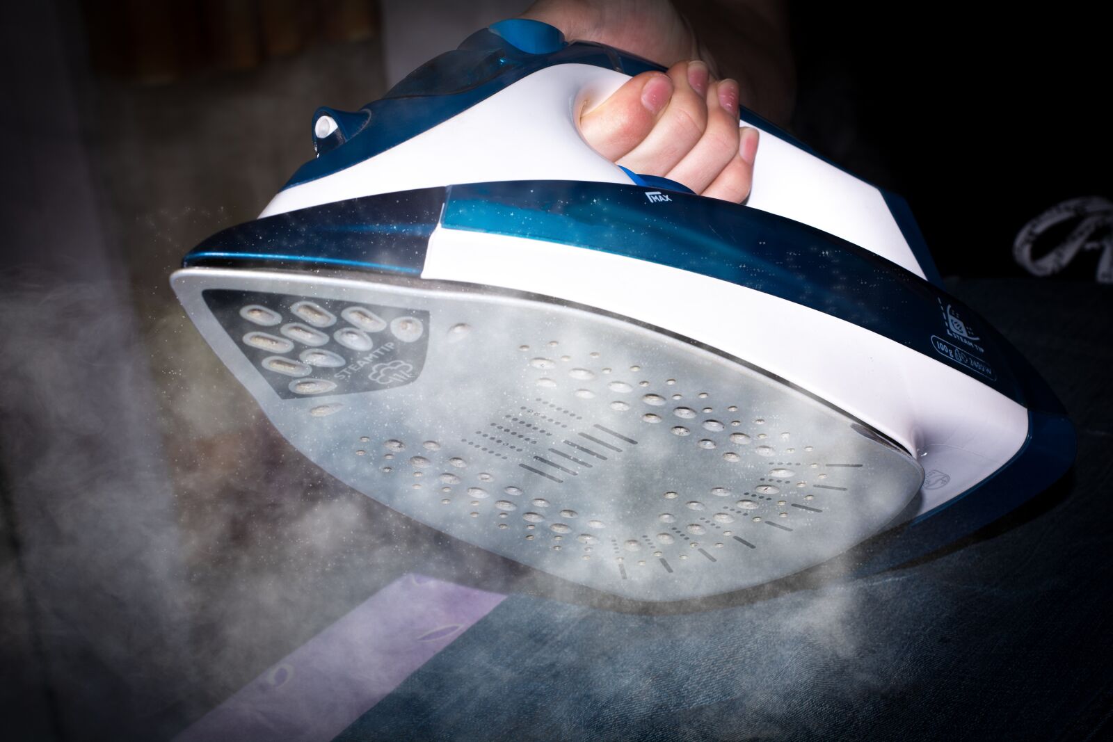 Nikon D7100 sample photo. Iron, budget, house work photography